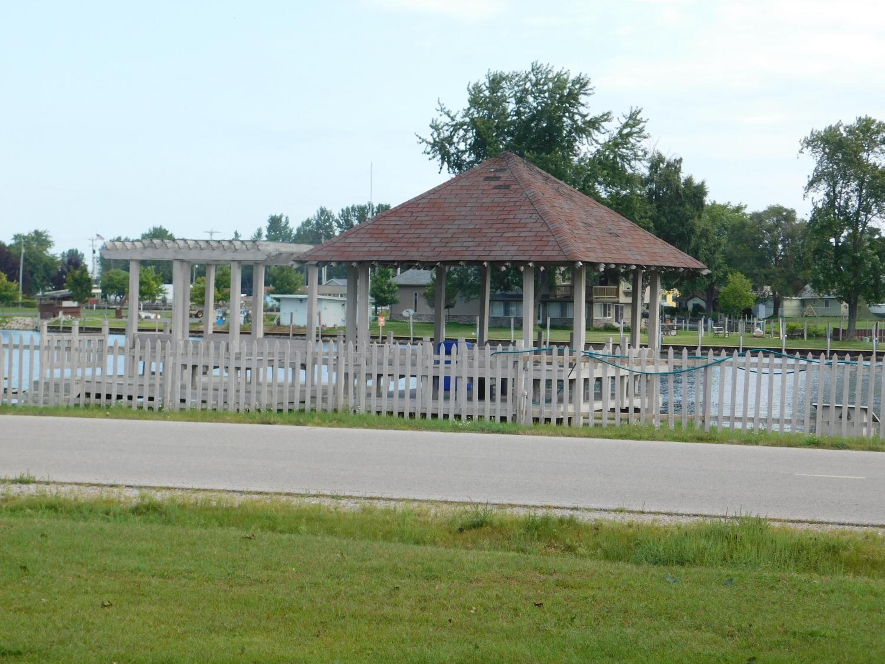 AmericInn by Wyndham Oscoda Near AuSable River