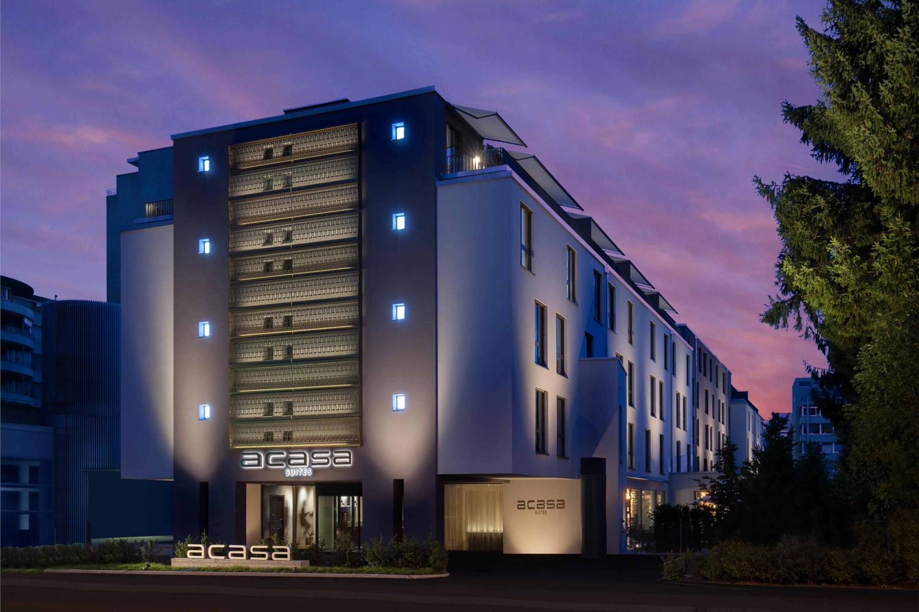 Hotel Acasa Suites - Image 1