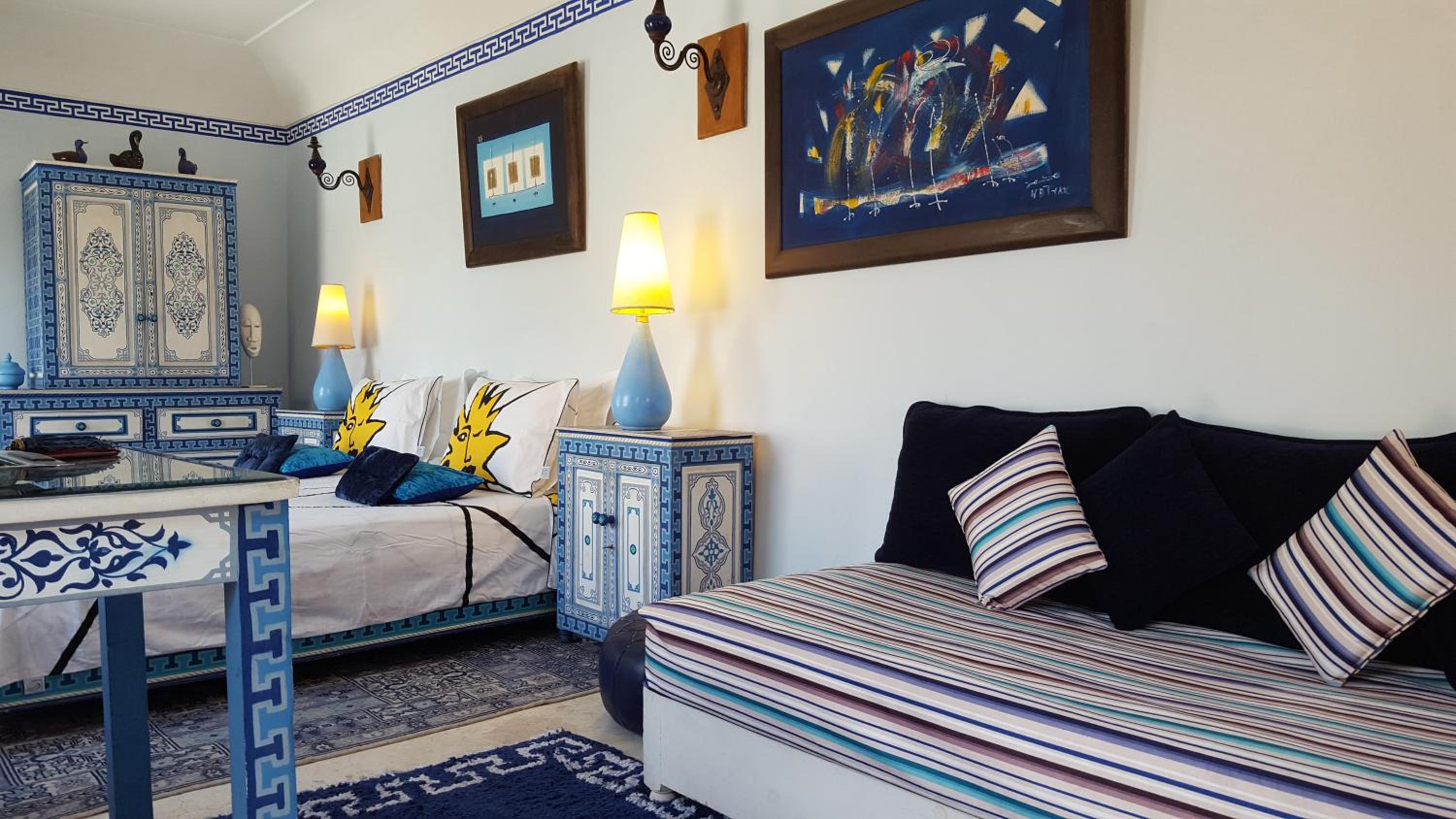 hotel room