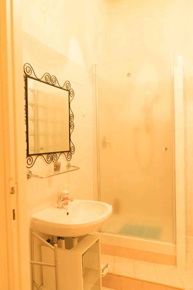 Trastevere Corner Eight
