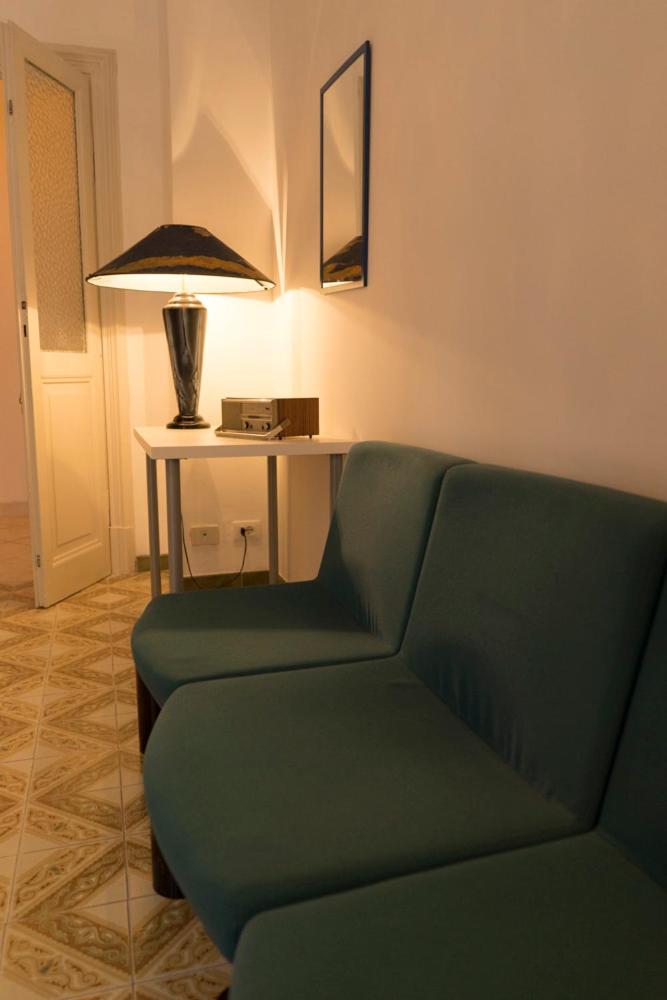 Trastevere Corner Eight