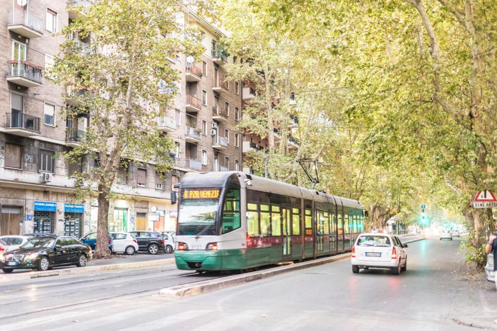 Trastevere Corner Eight