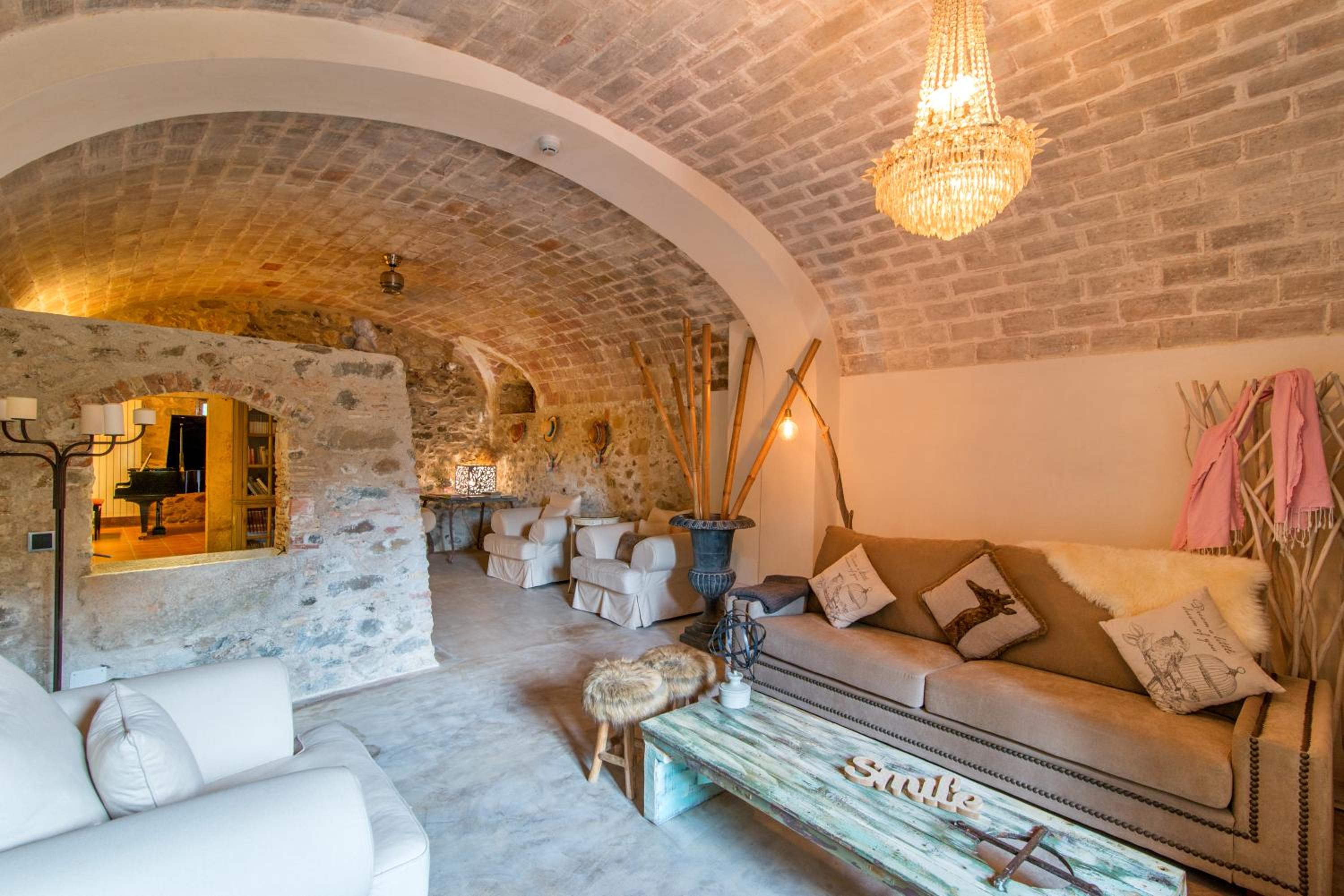 Mas Carreras 1846 HISTORIC LUXURY HOUSE