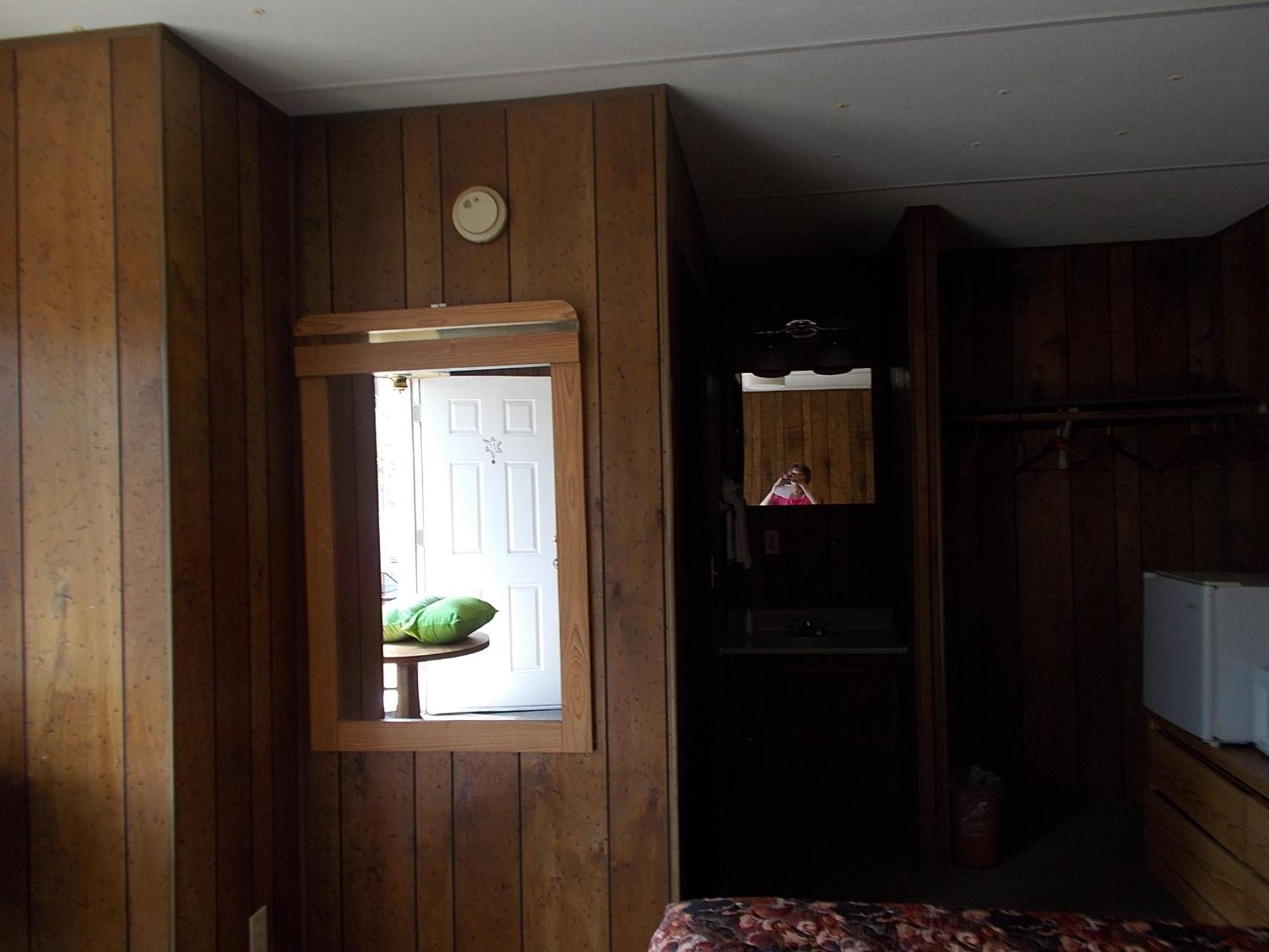 Atomic Inn Beatty Near Death Valley view 4