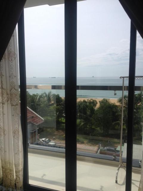 Au Lac Hotel