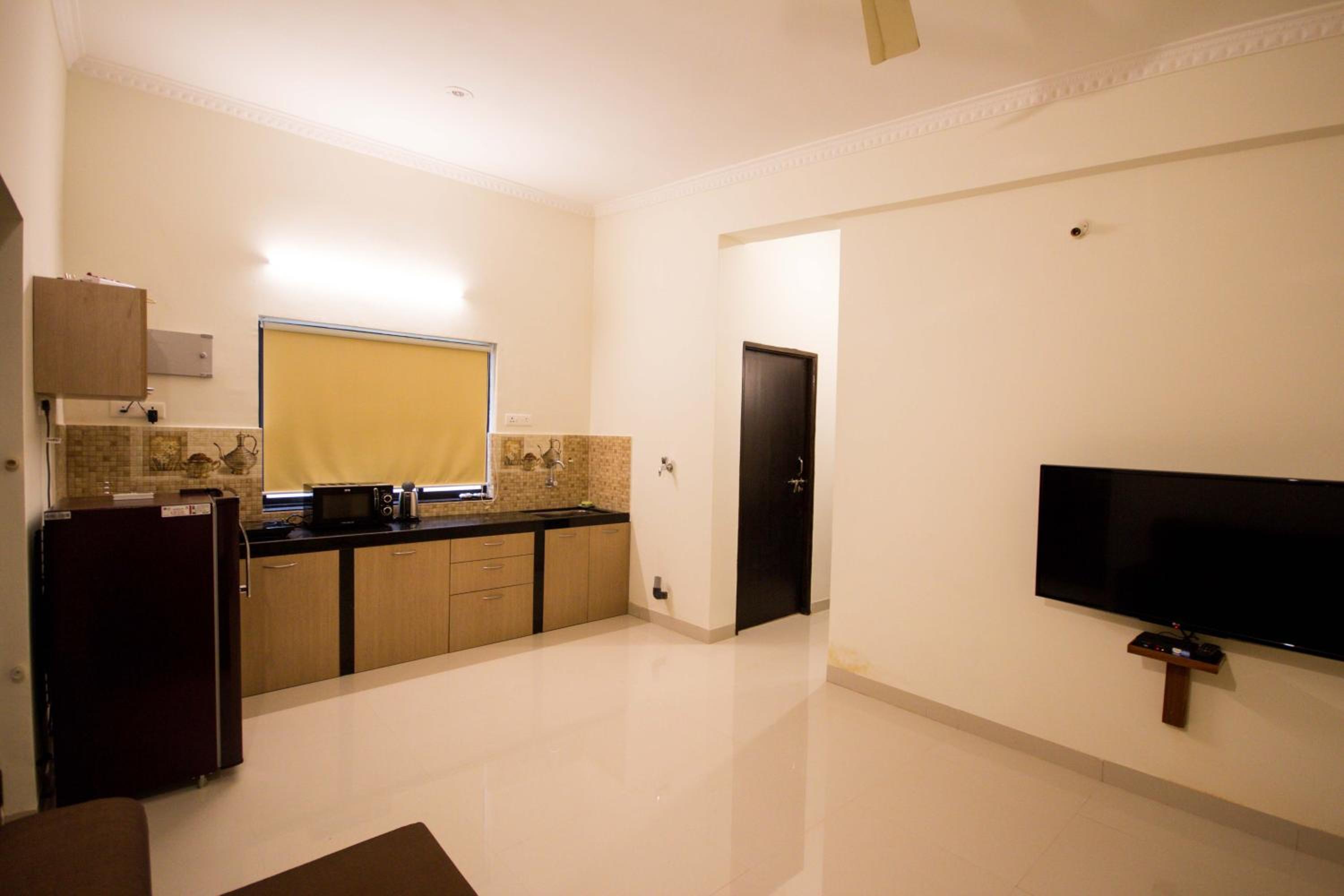 Monarch Palms Apartments, Candolim Goa view 5