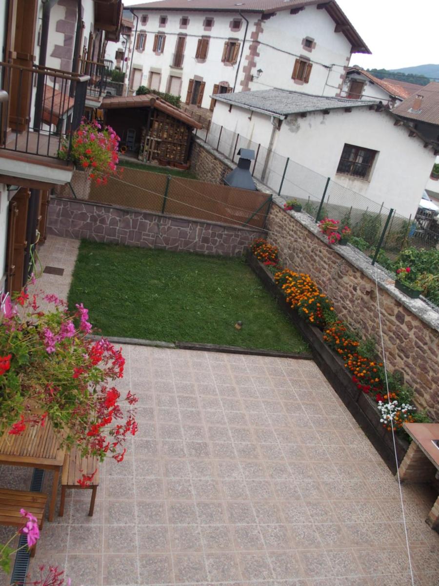 Photo 10