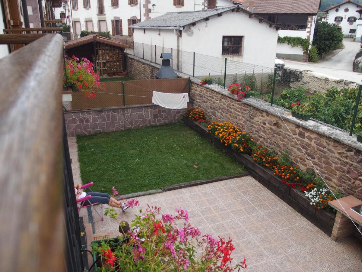 Photo 12