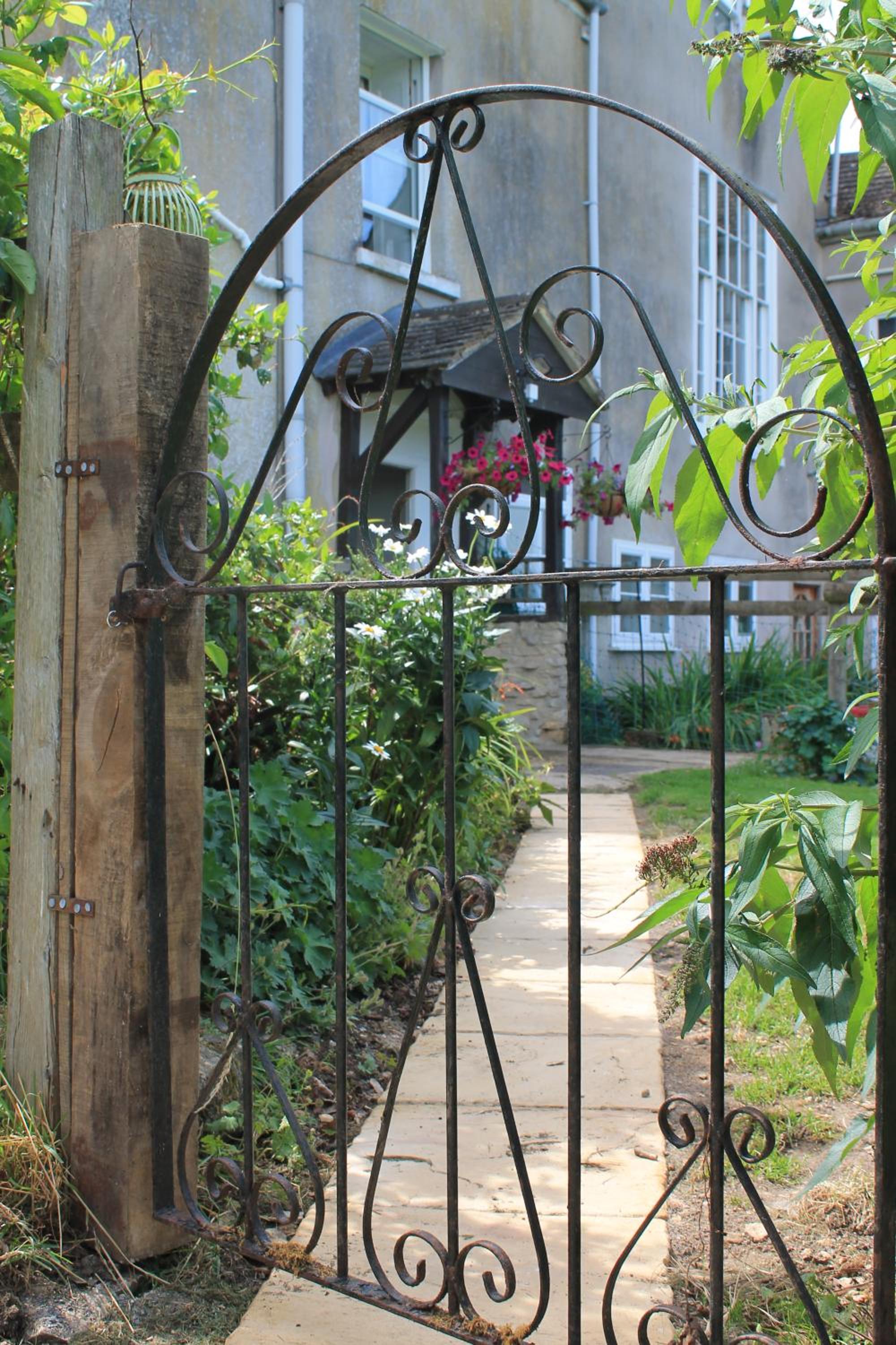 Snowdrop Cottage view 5