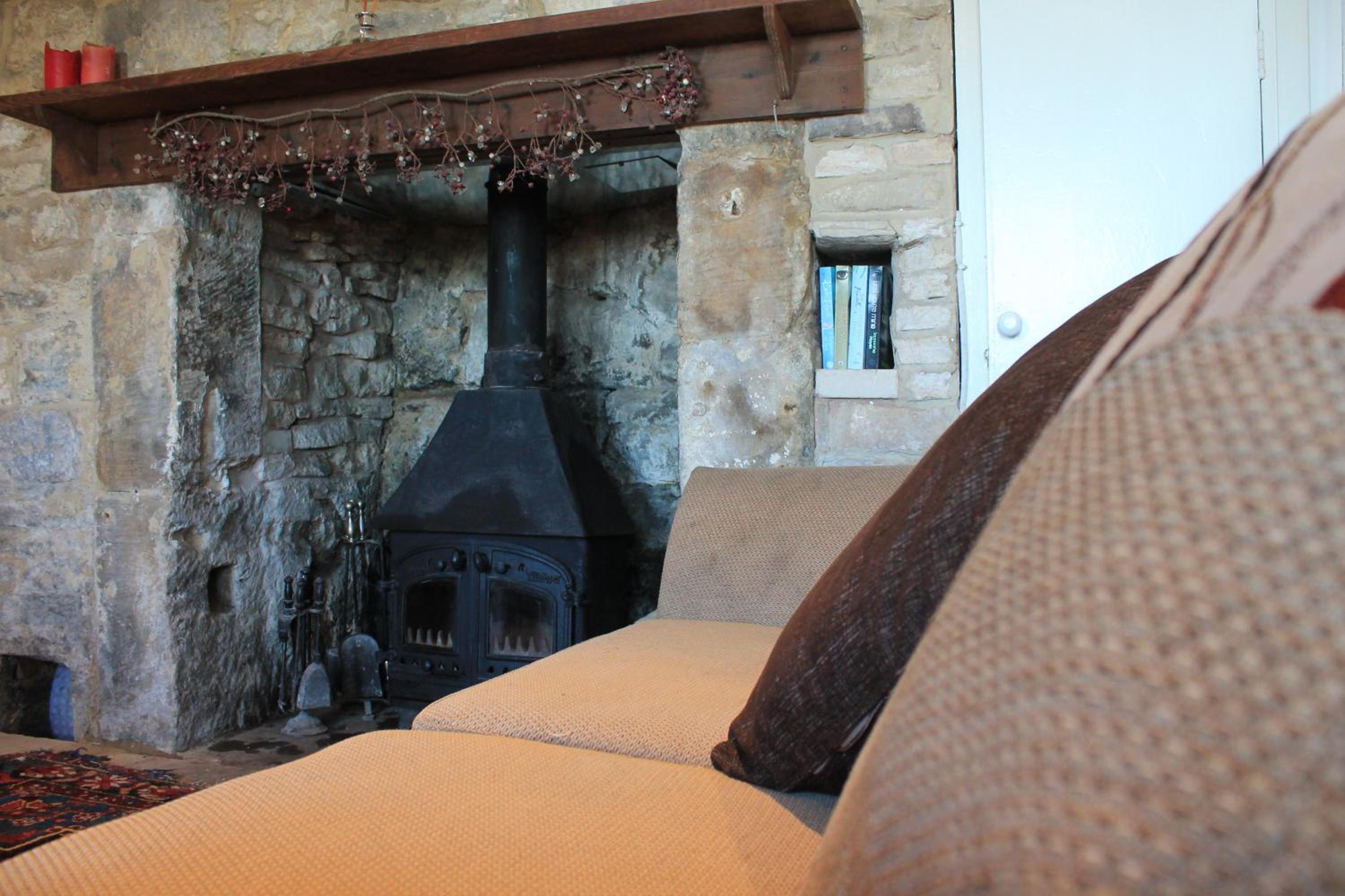 Snowdrop Cottage view 4