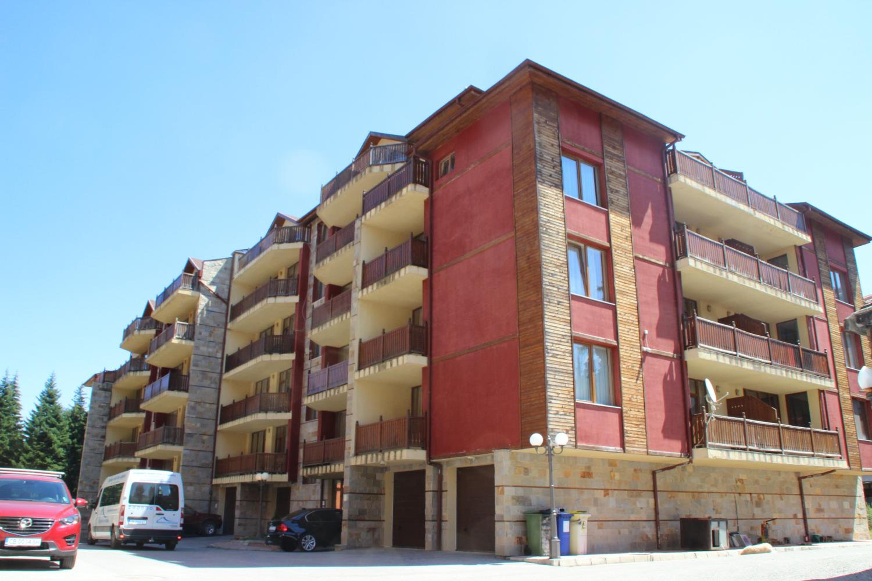 PM Services Sequoia Apartment view 4