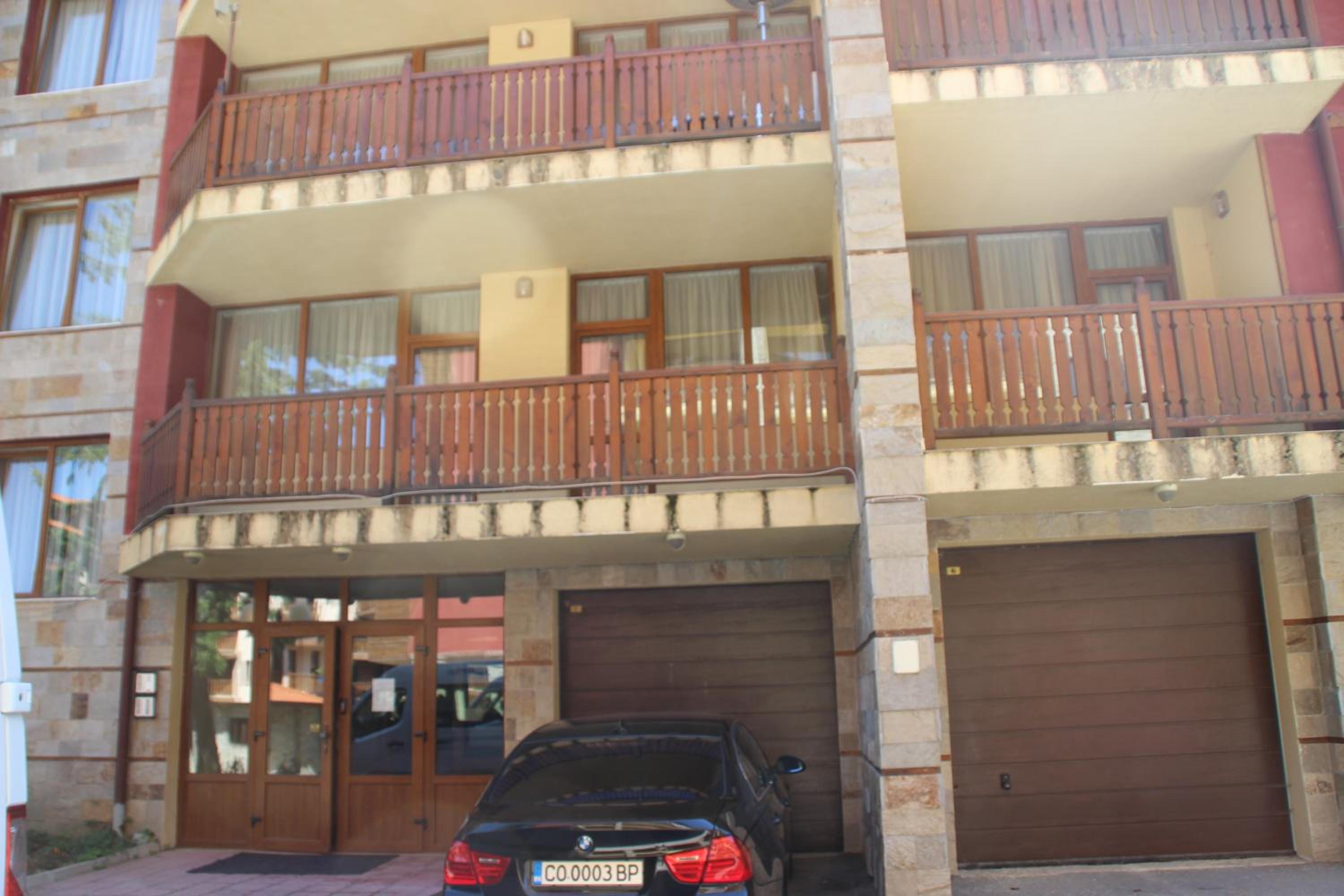 PM Services Sequoia Apartment view 5