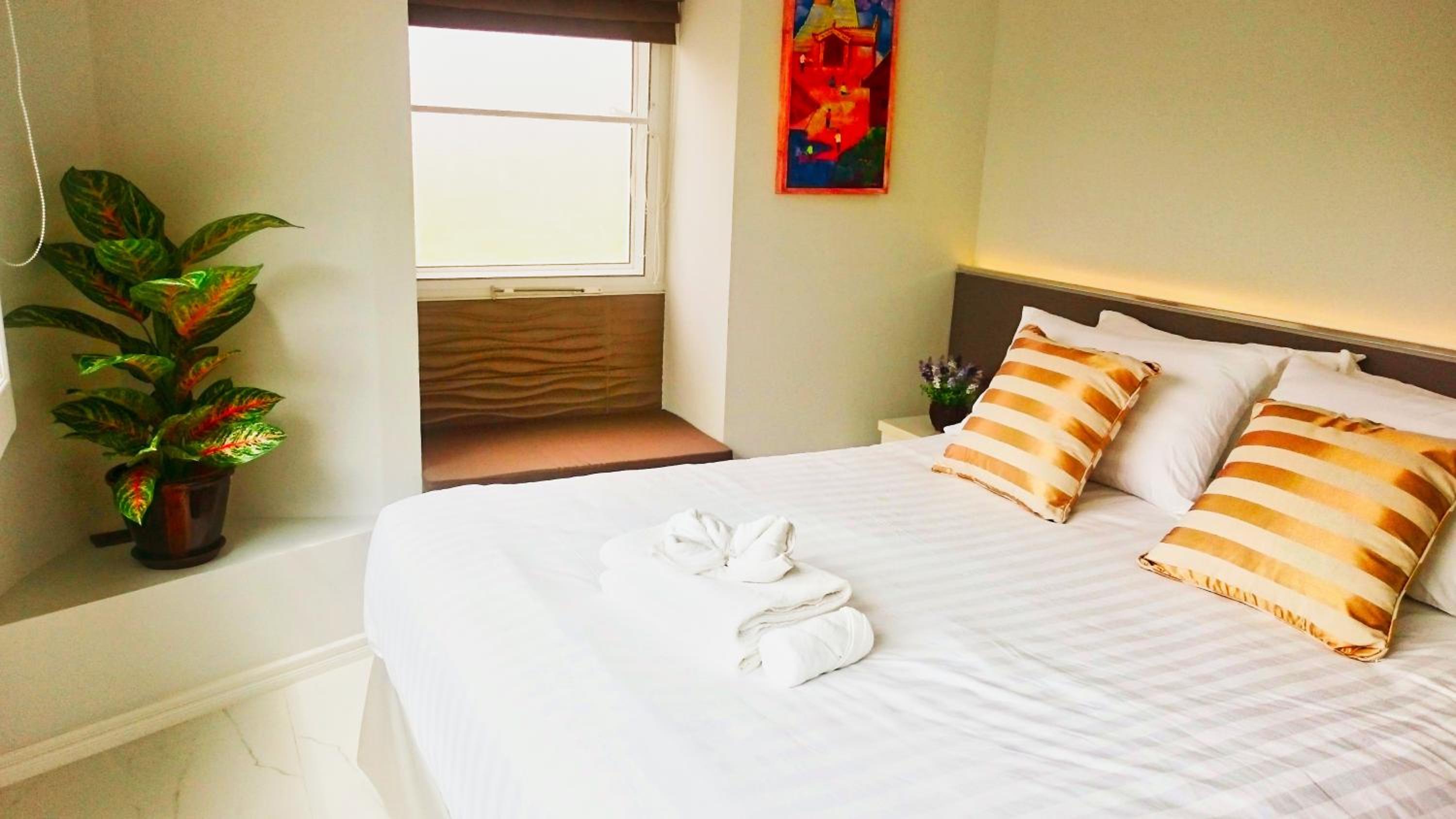 Viengping Mansion Chiang Mai - Heart of Nimman, Shopping & Cafes