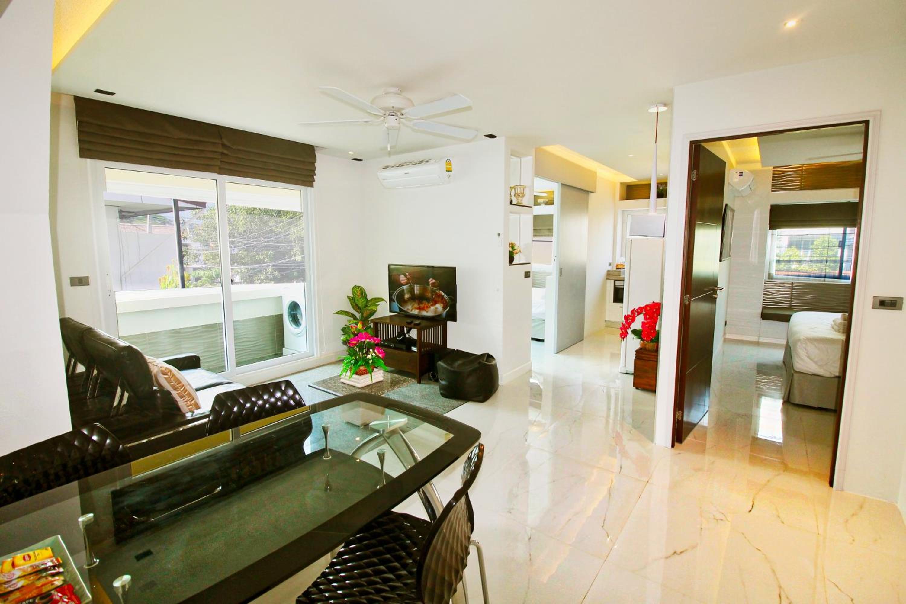 Viengping Mansion Chiang Mai - Heart of Nimman, Shopping & Cafes