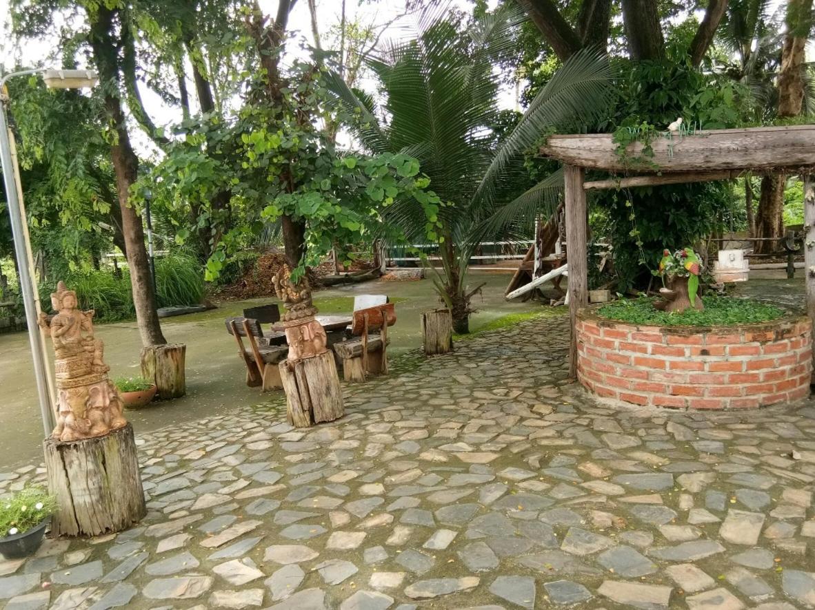 Scenic Riverside Resort