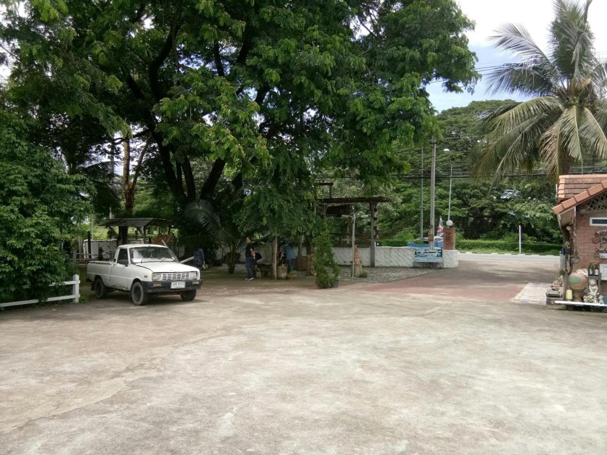 Scenic Riverside Resort