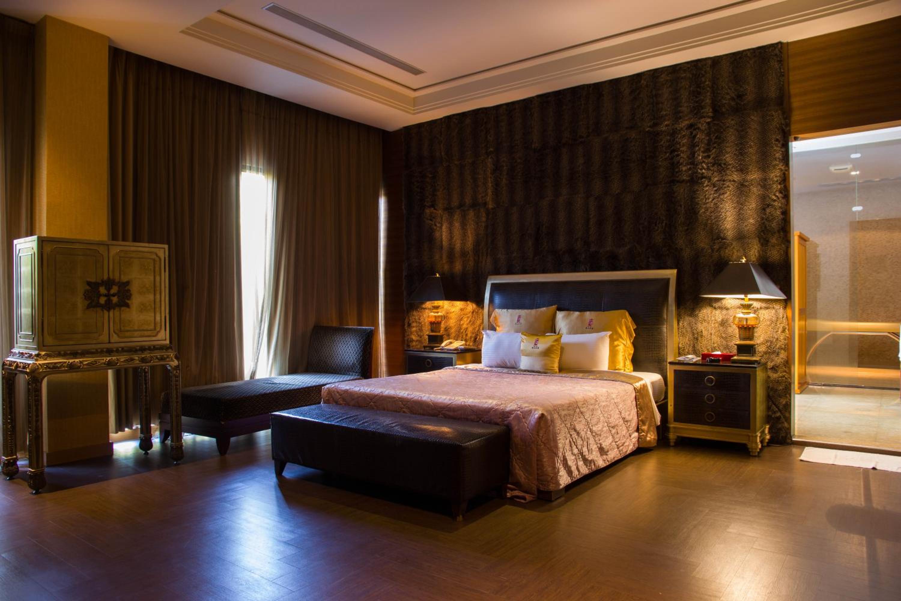 Lu Kang Villa Spa view 3