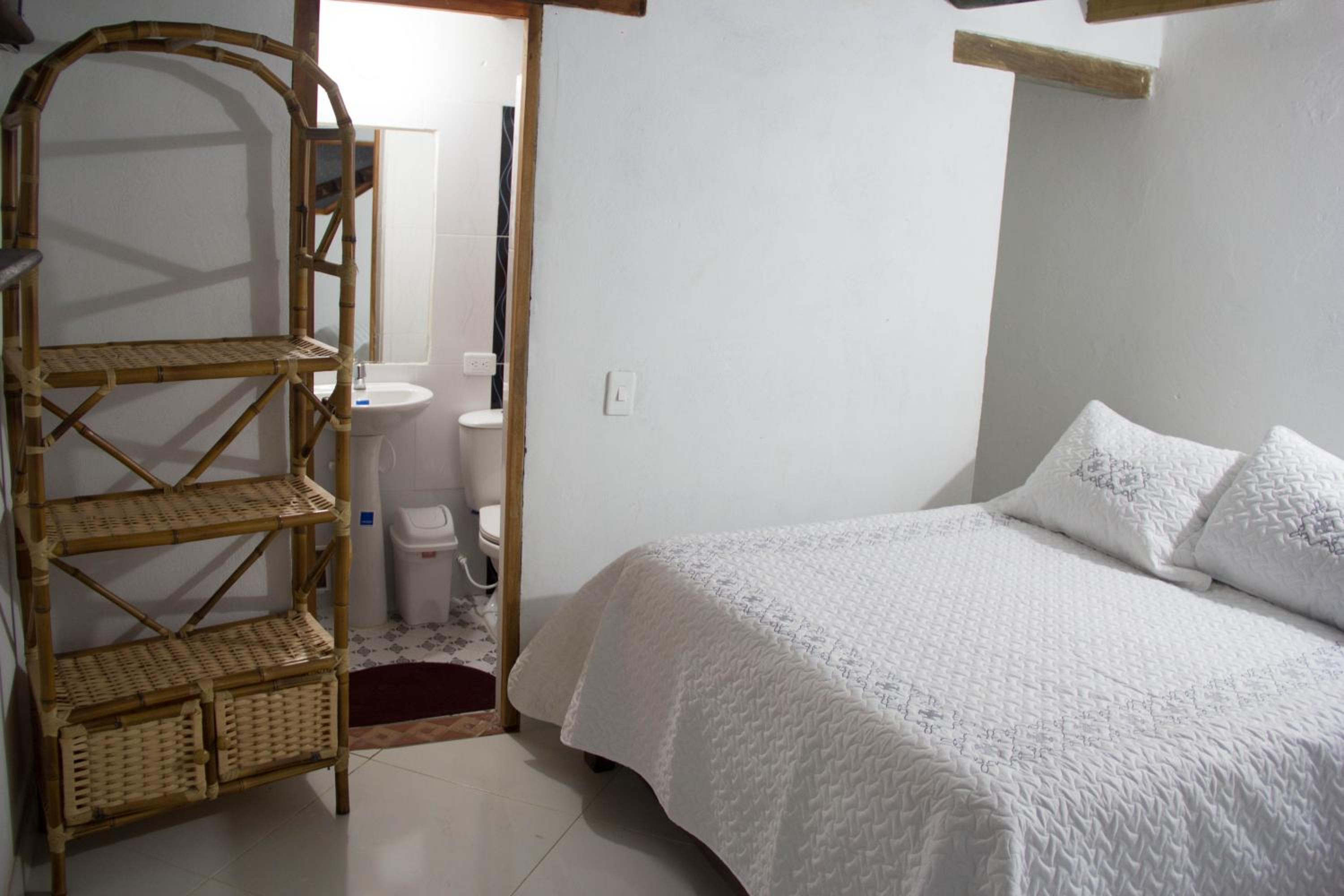 Cemandy Hostal