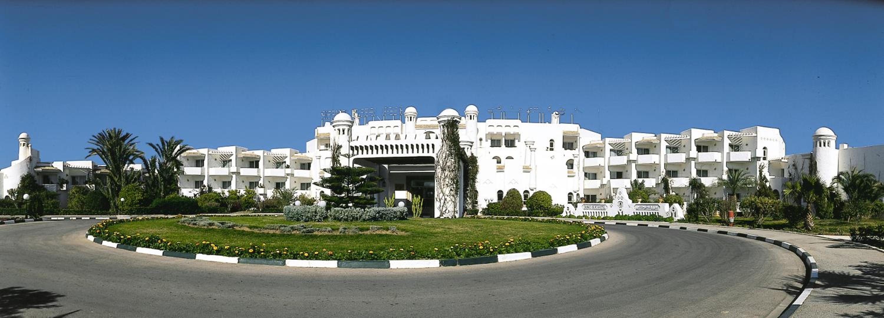 Hotel El Mouradi Skanes - Image 1