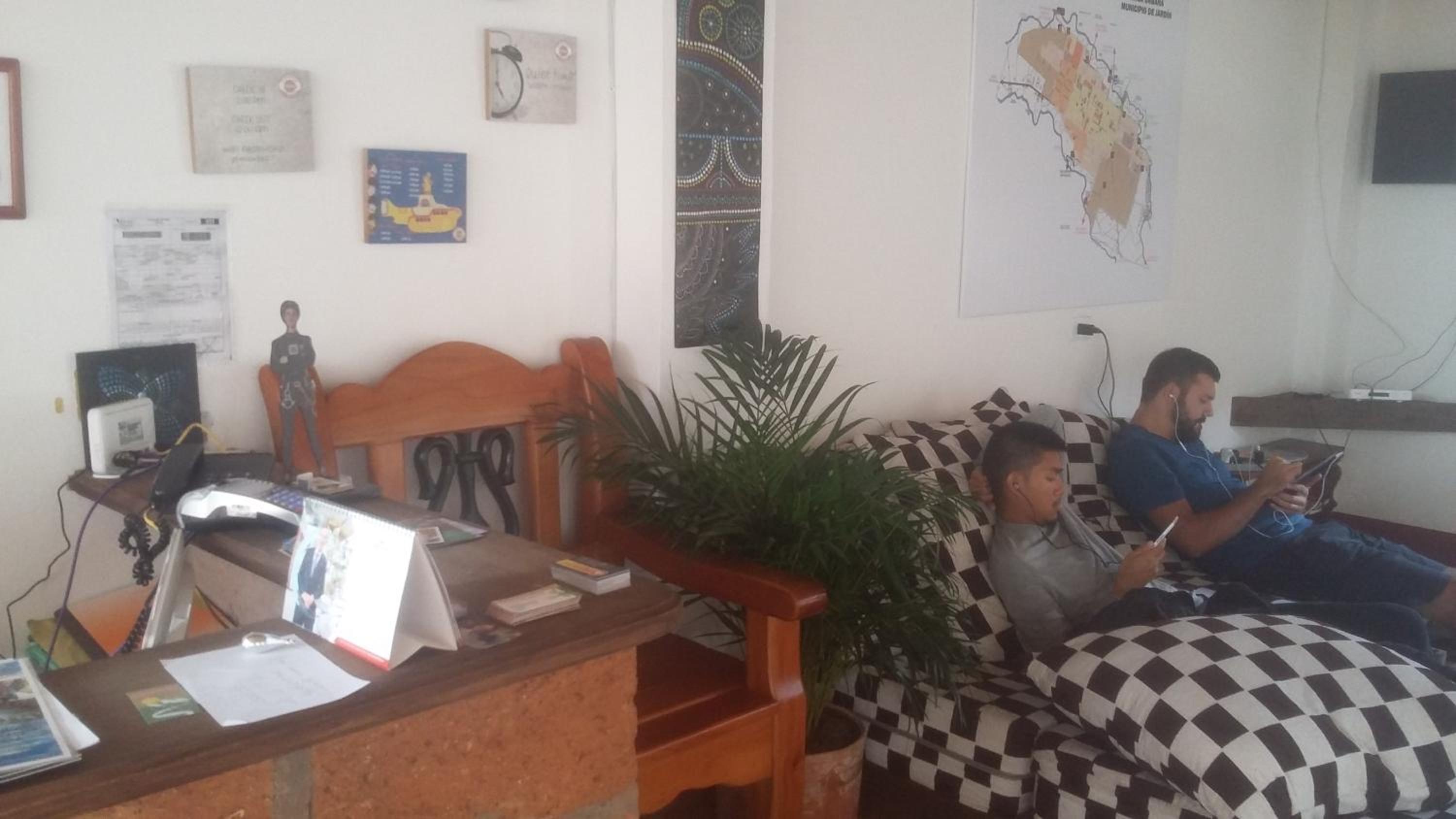 Sergeant Pepper's Hostel