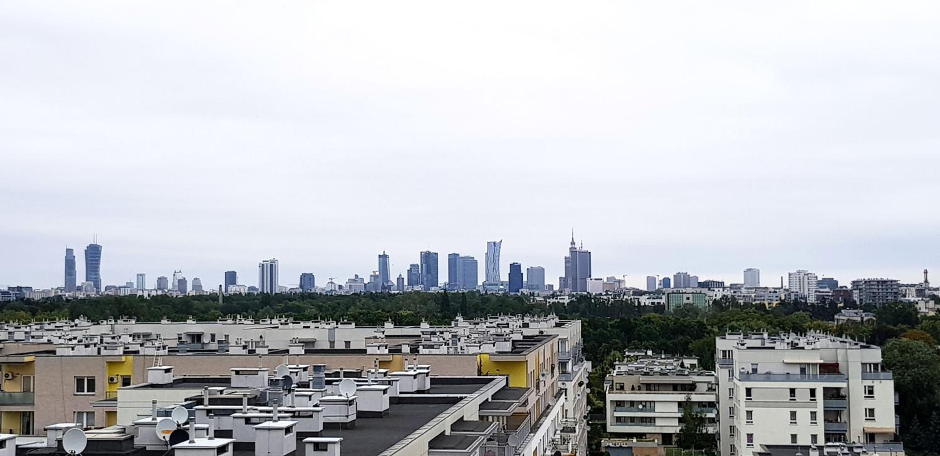 Walk distance to mokotow business park