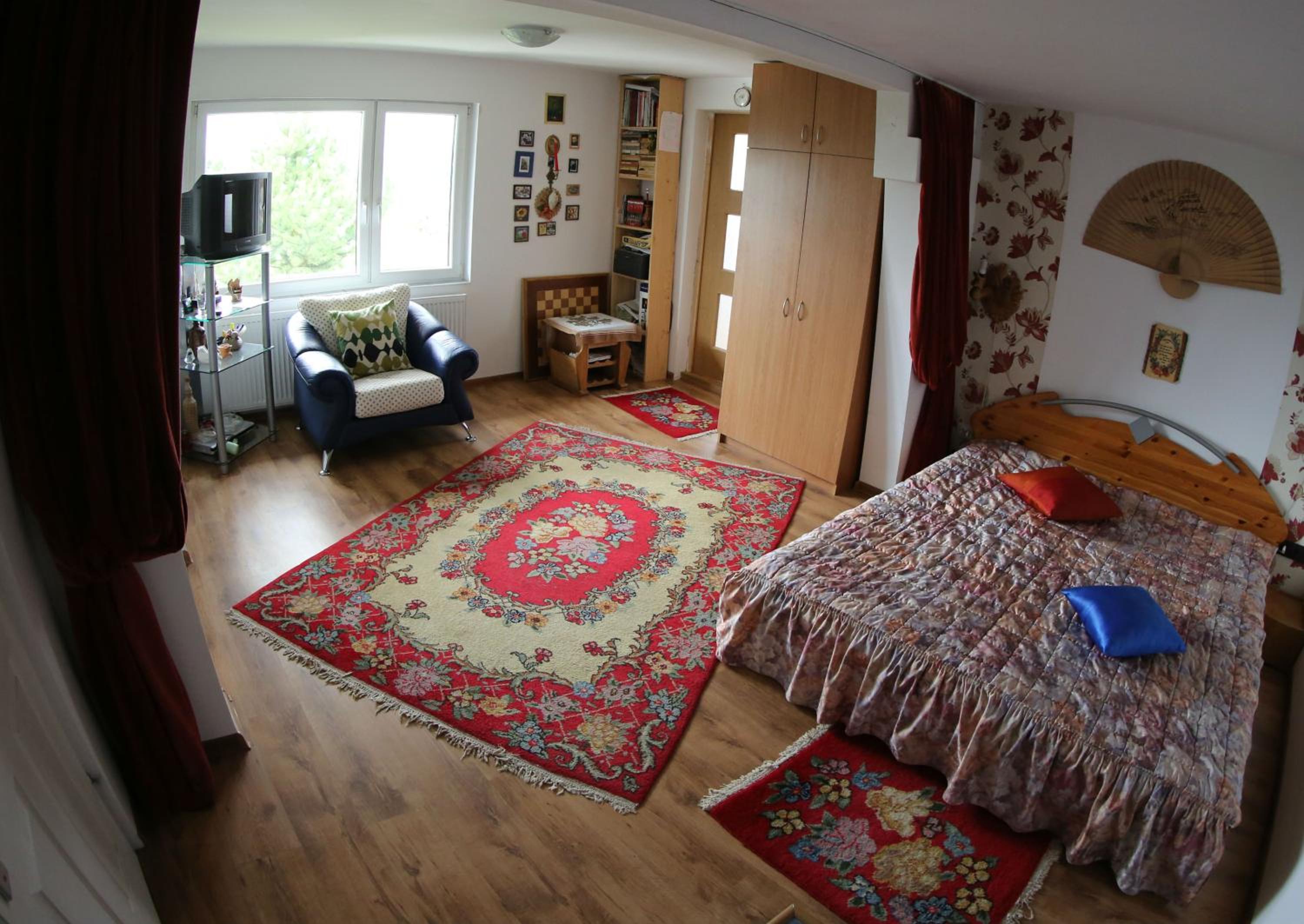 Photo 32