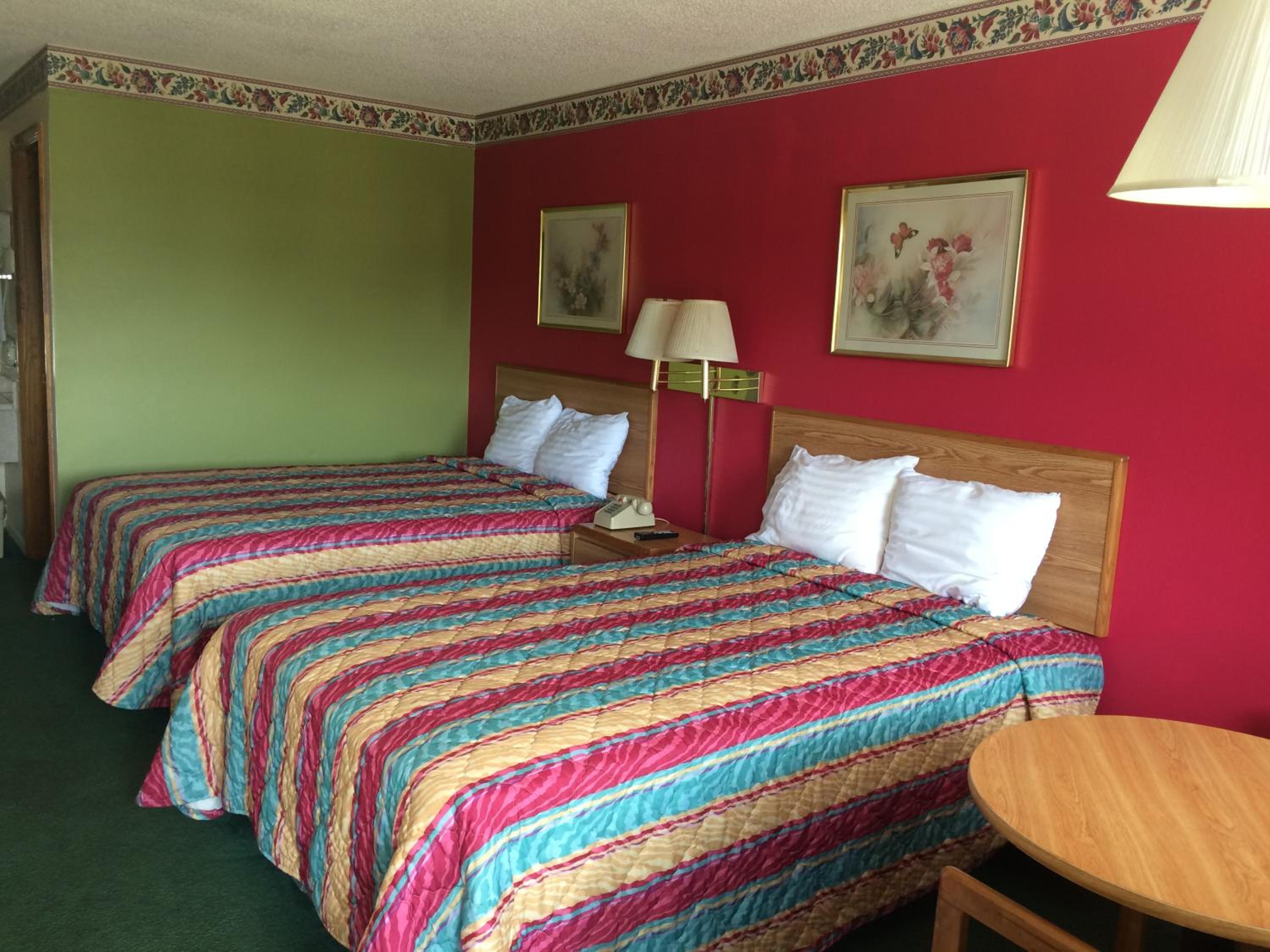 Western Motel - Camilla