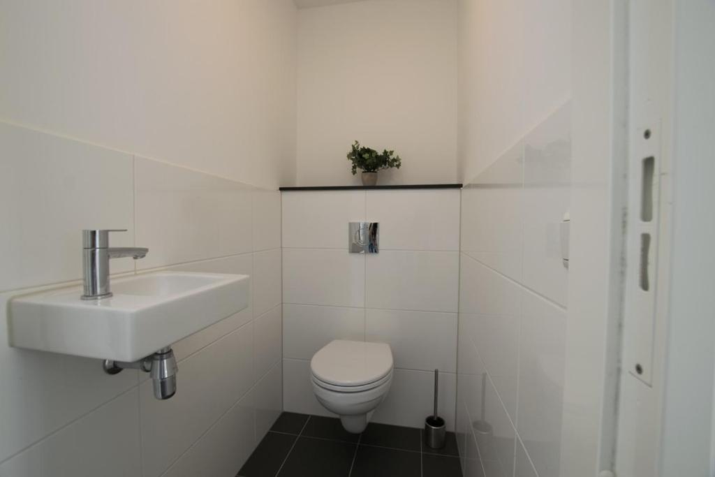 White Moon Apartment