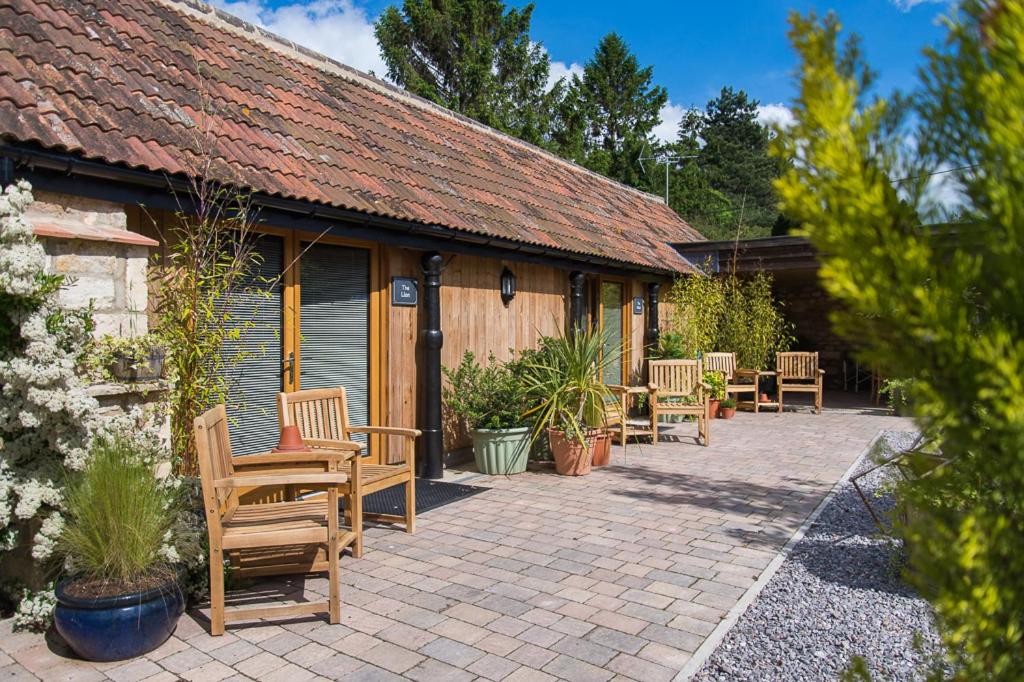 Widbrook Barns