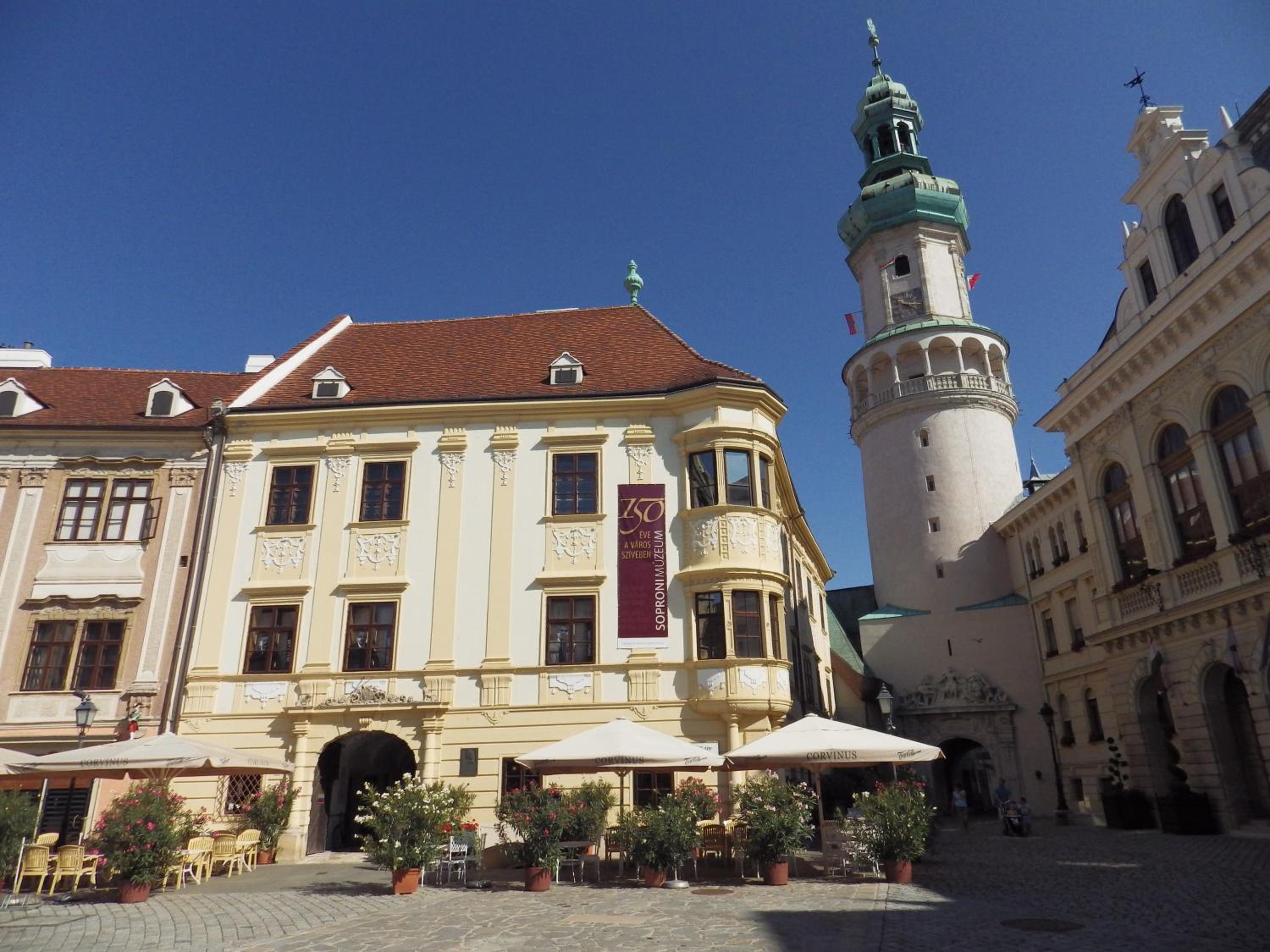 Belvárosi Erdész-lak Sopron view 5