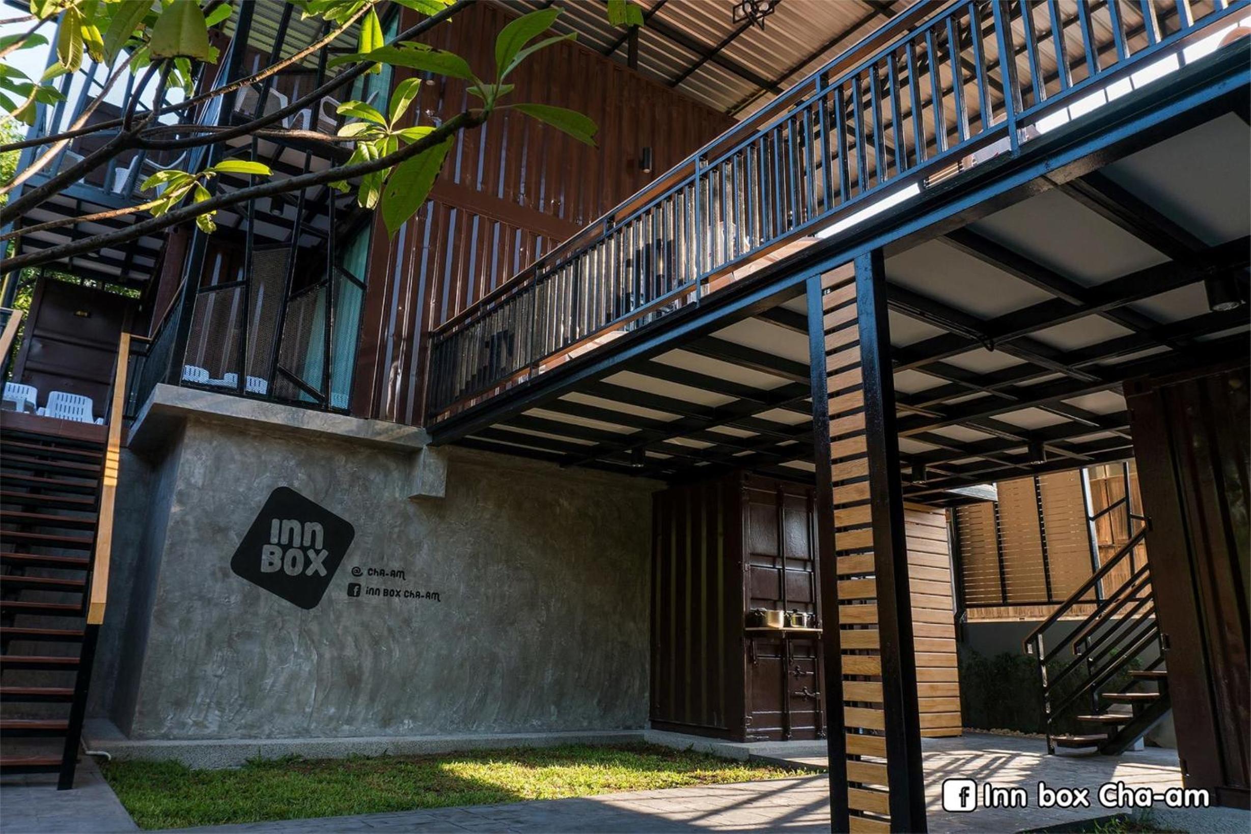 Inn Box ChA-AM