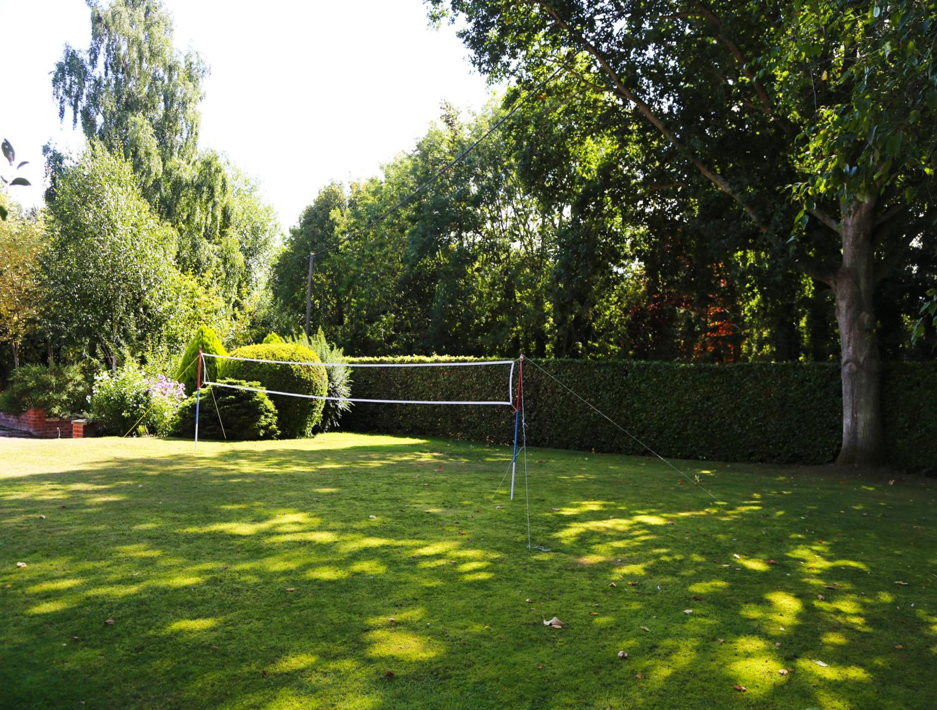 Hotel Surlingham Lodge Cottages - Image 1