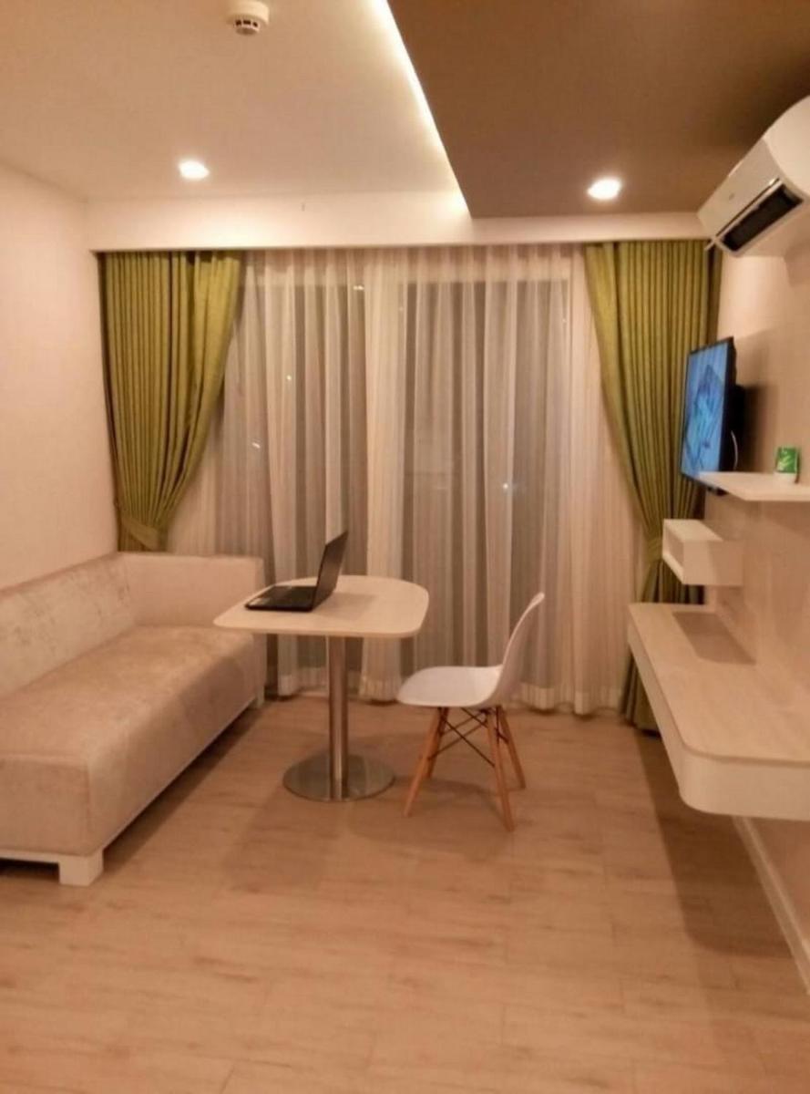 7 Seas Condo by Thitipong view 5
