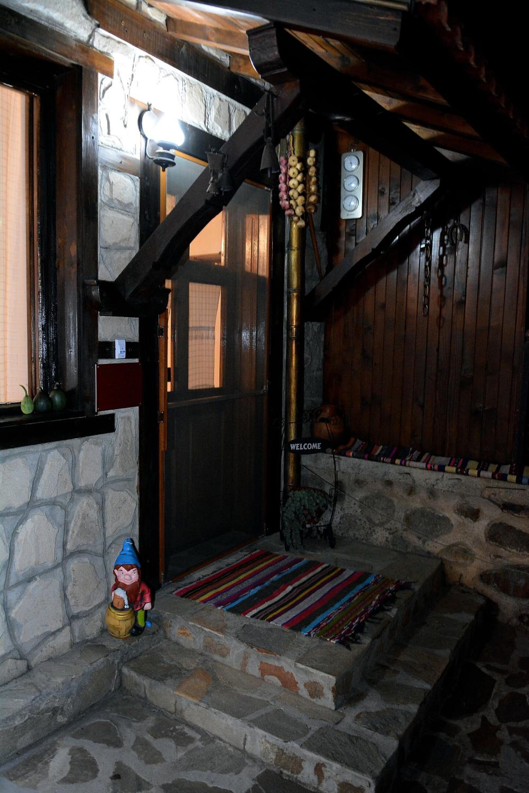 Bansko Vacations - Trenchova Guest House - Property Image 37