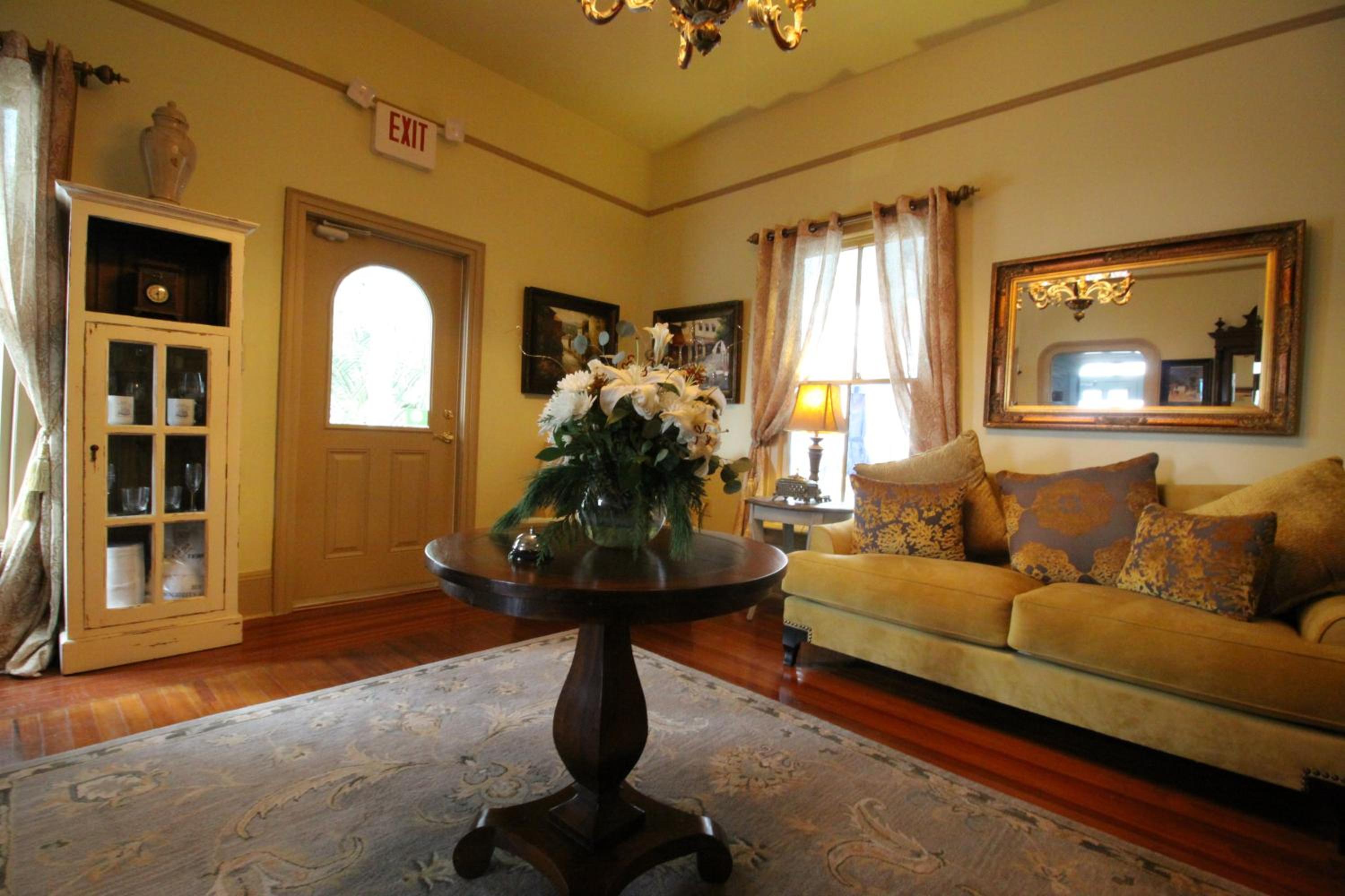 Bayfront Westcott House Bed & Breakfast