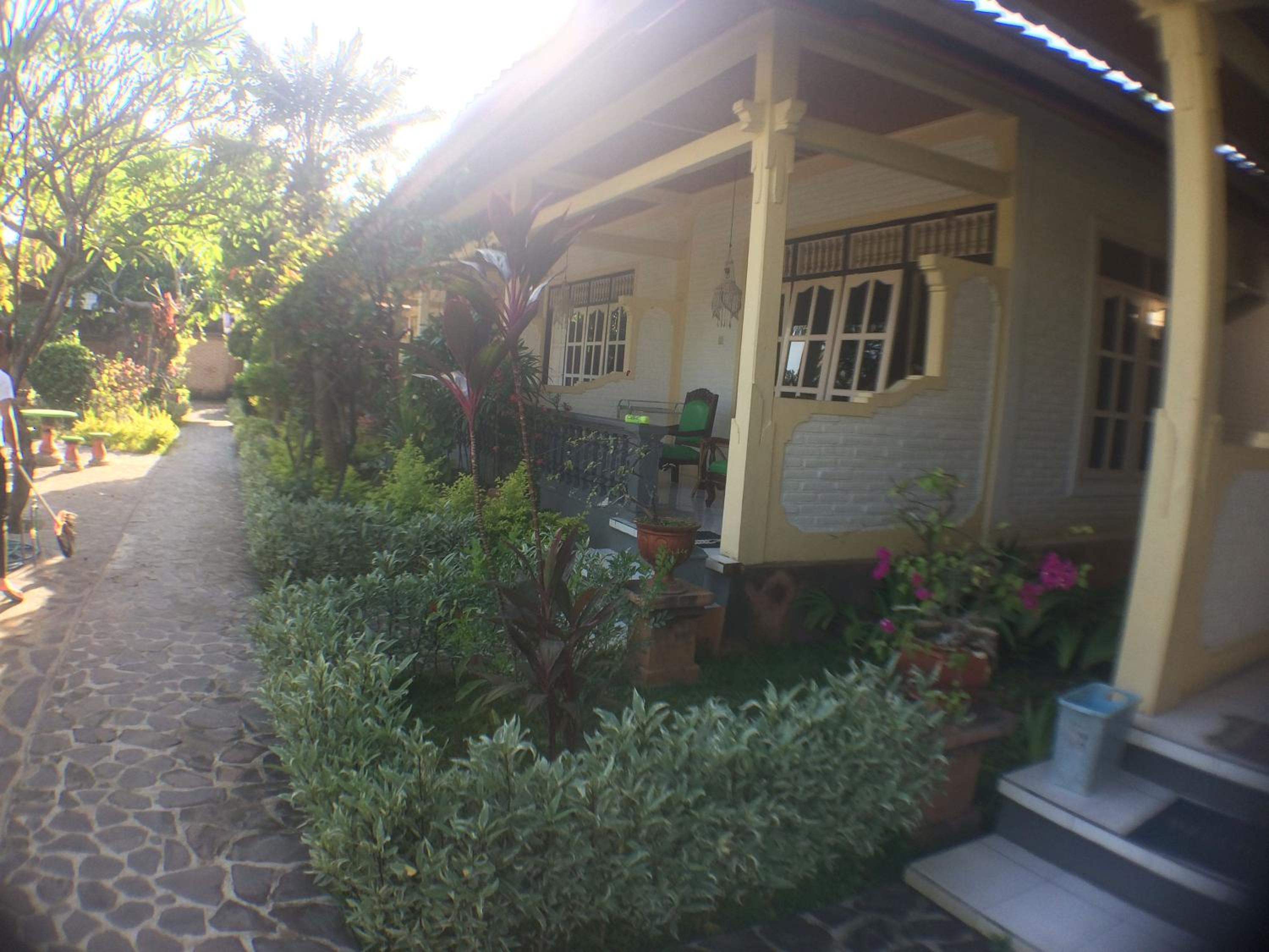 Taman Lily's Hotel