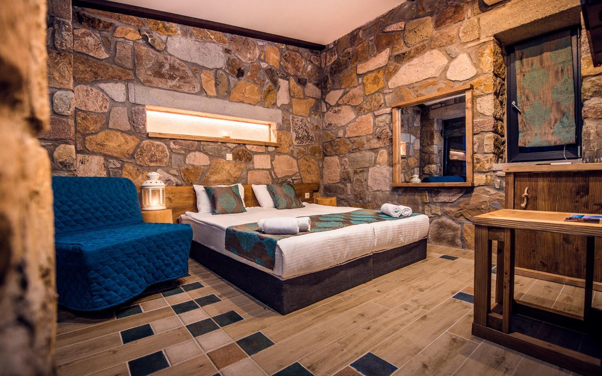 Keros Blue - Luxury in Wilderness