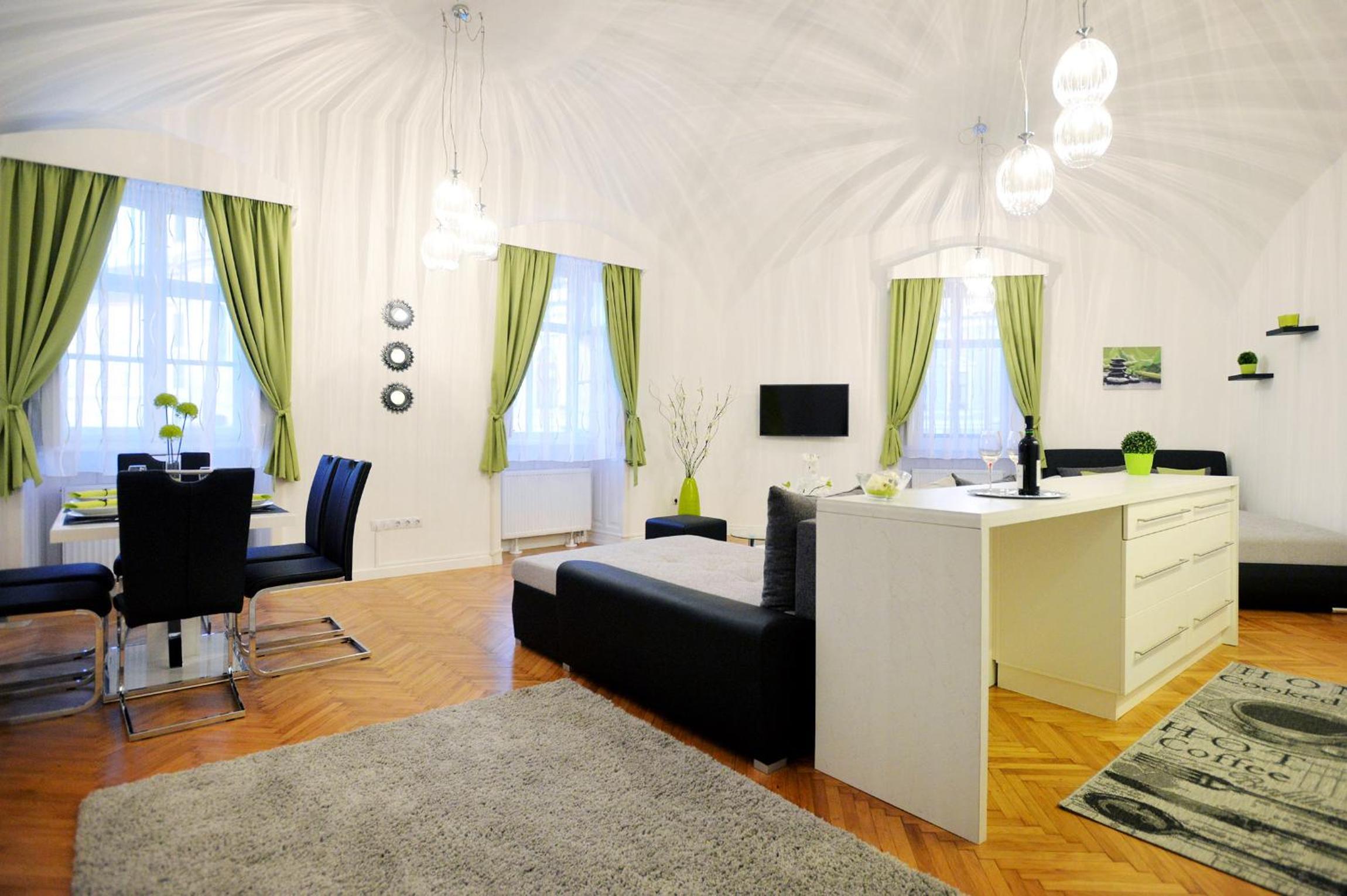 Várkapitány Apartman Eger view 4