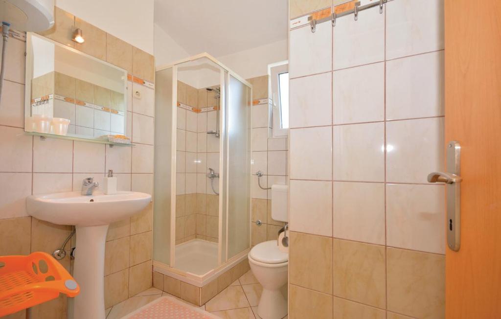Photo 16