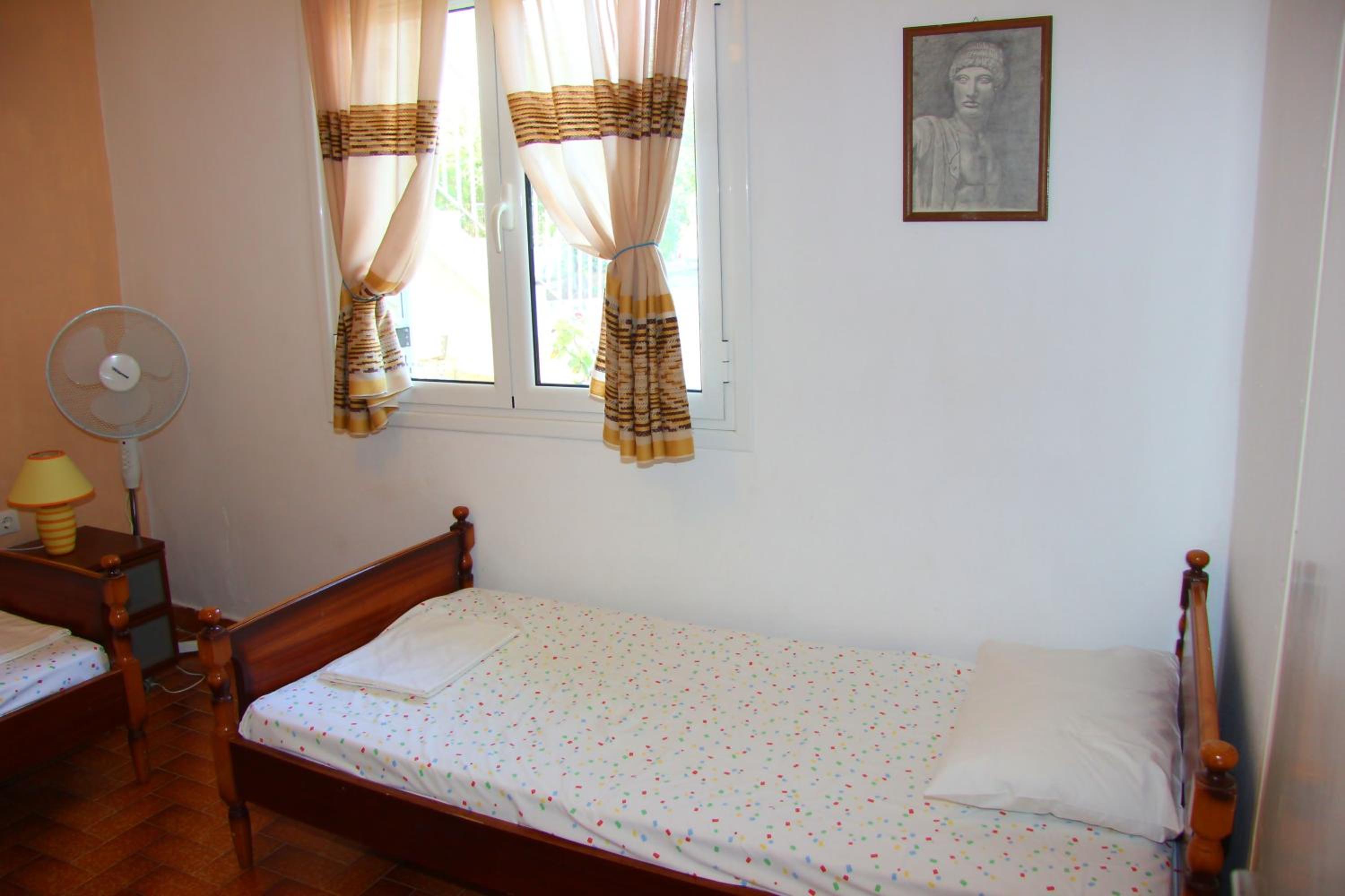 Eleni Houses