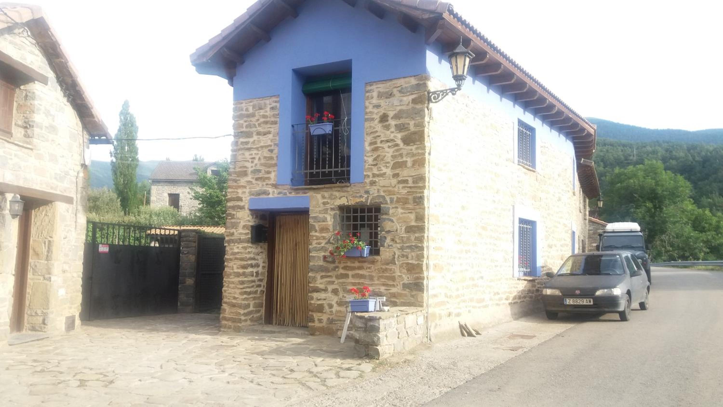 La Casa Azul view 4