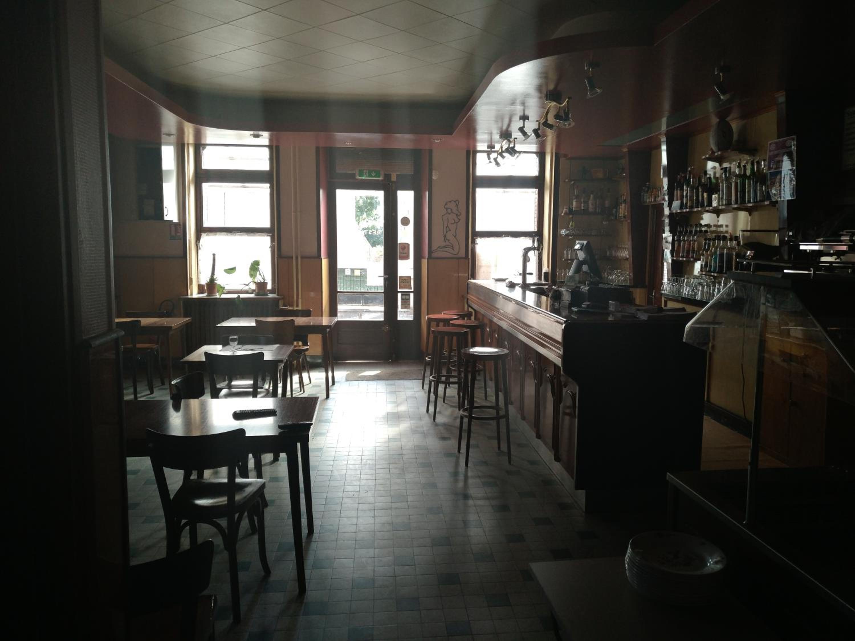 restaurant