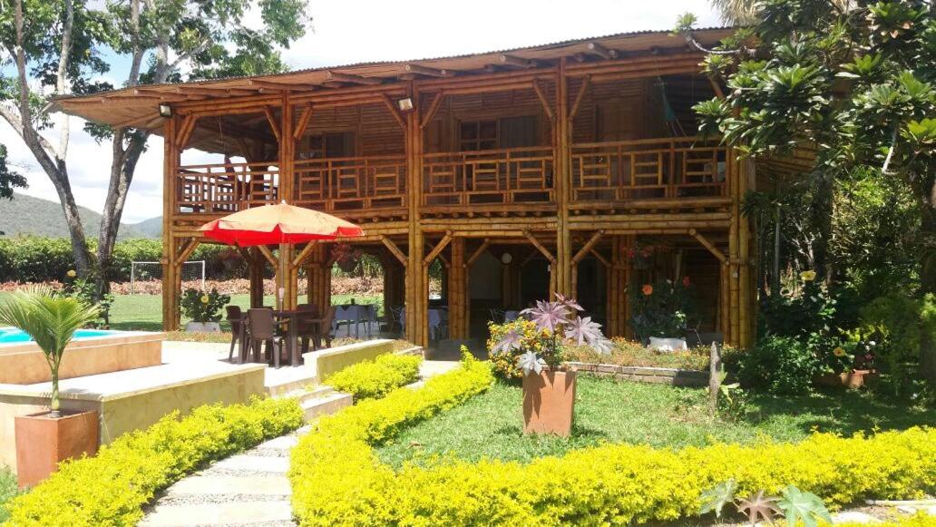 Hotel Campestre Campos Verdes