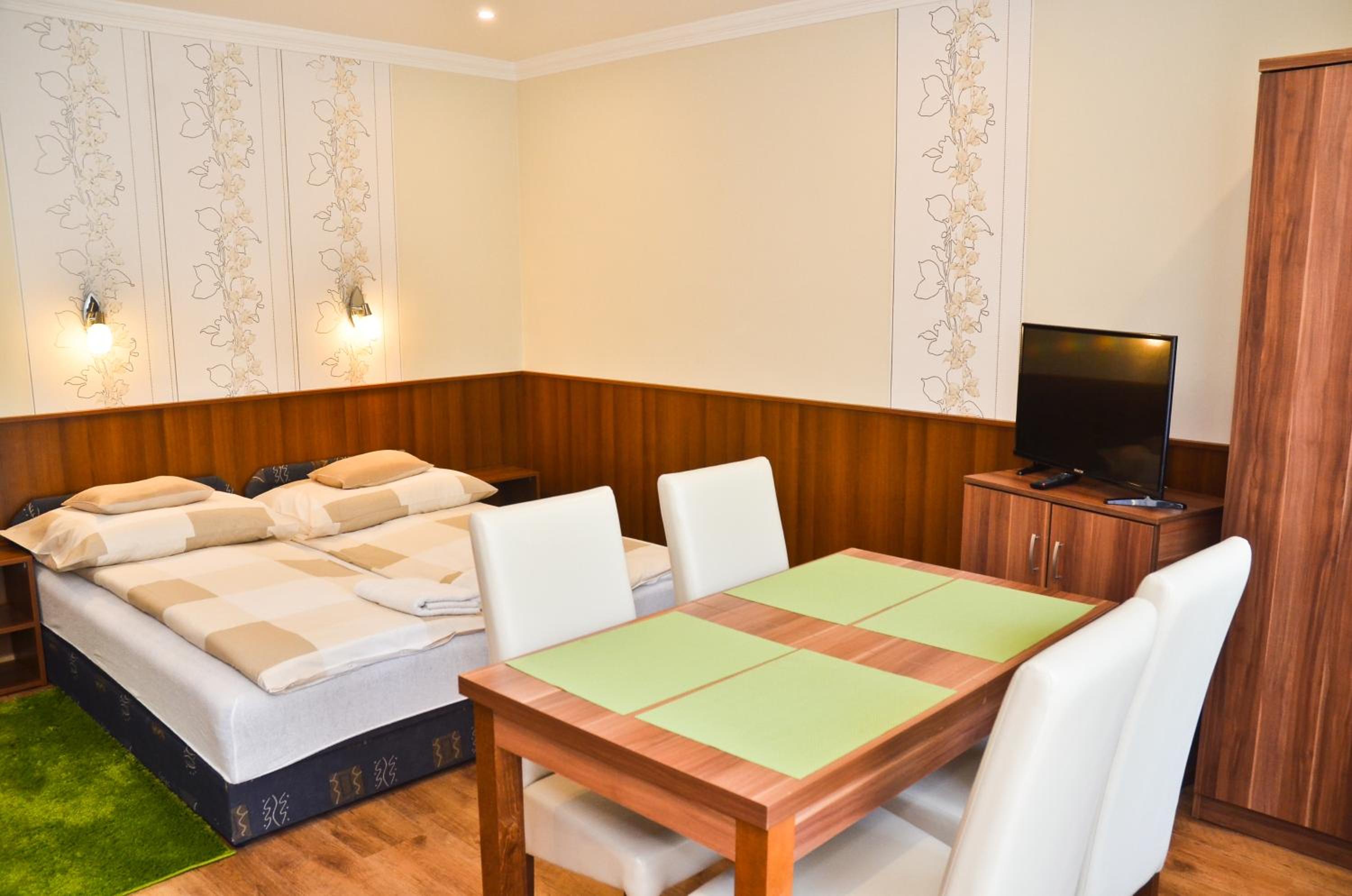 Média Apartmanház