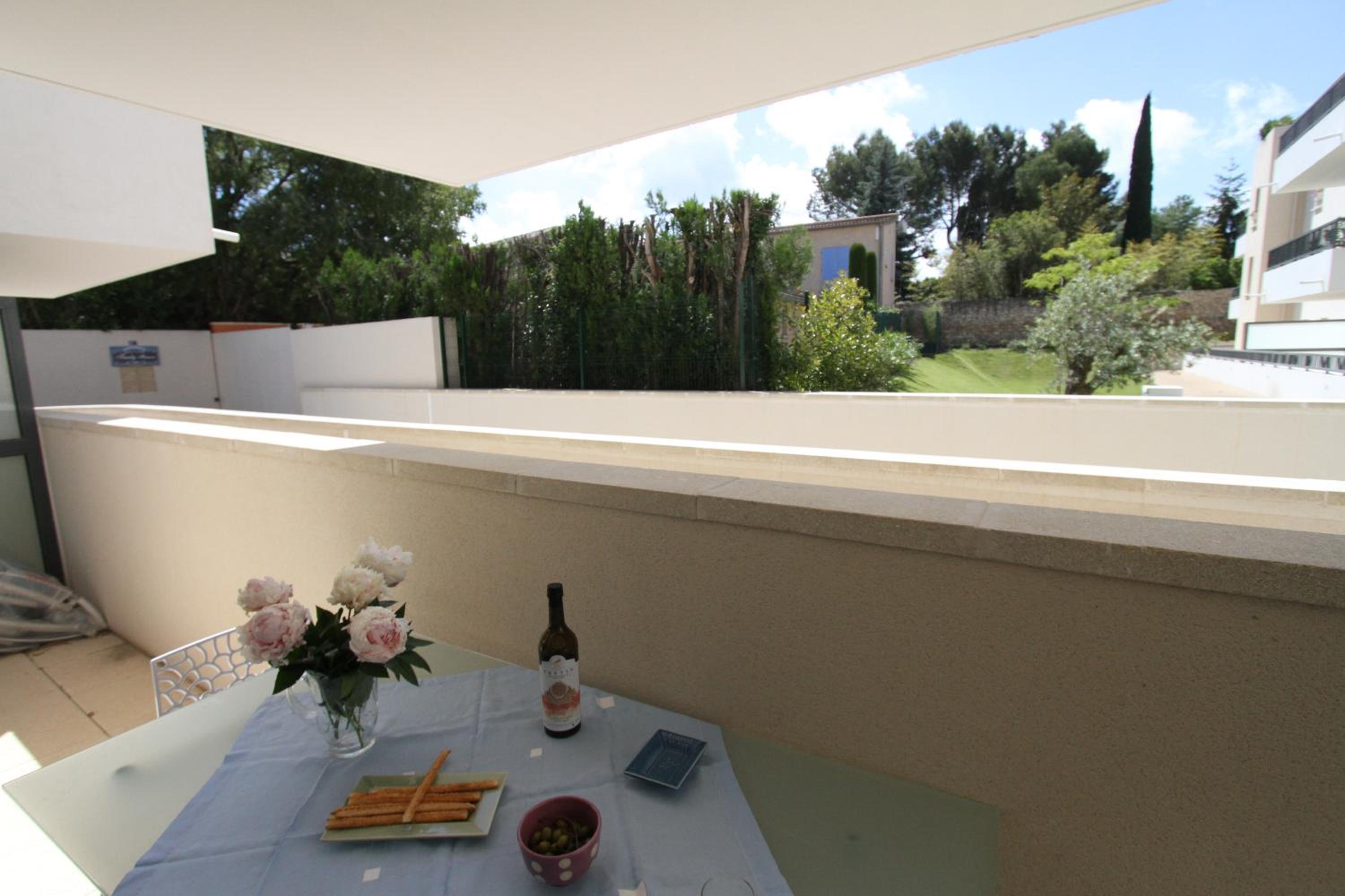 Alpilles Villa Serena view 3