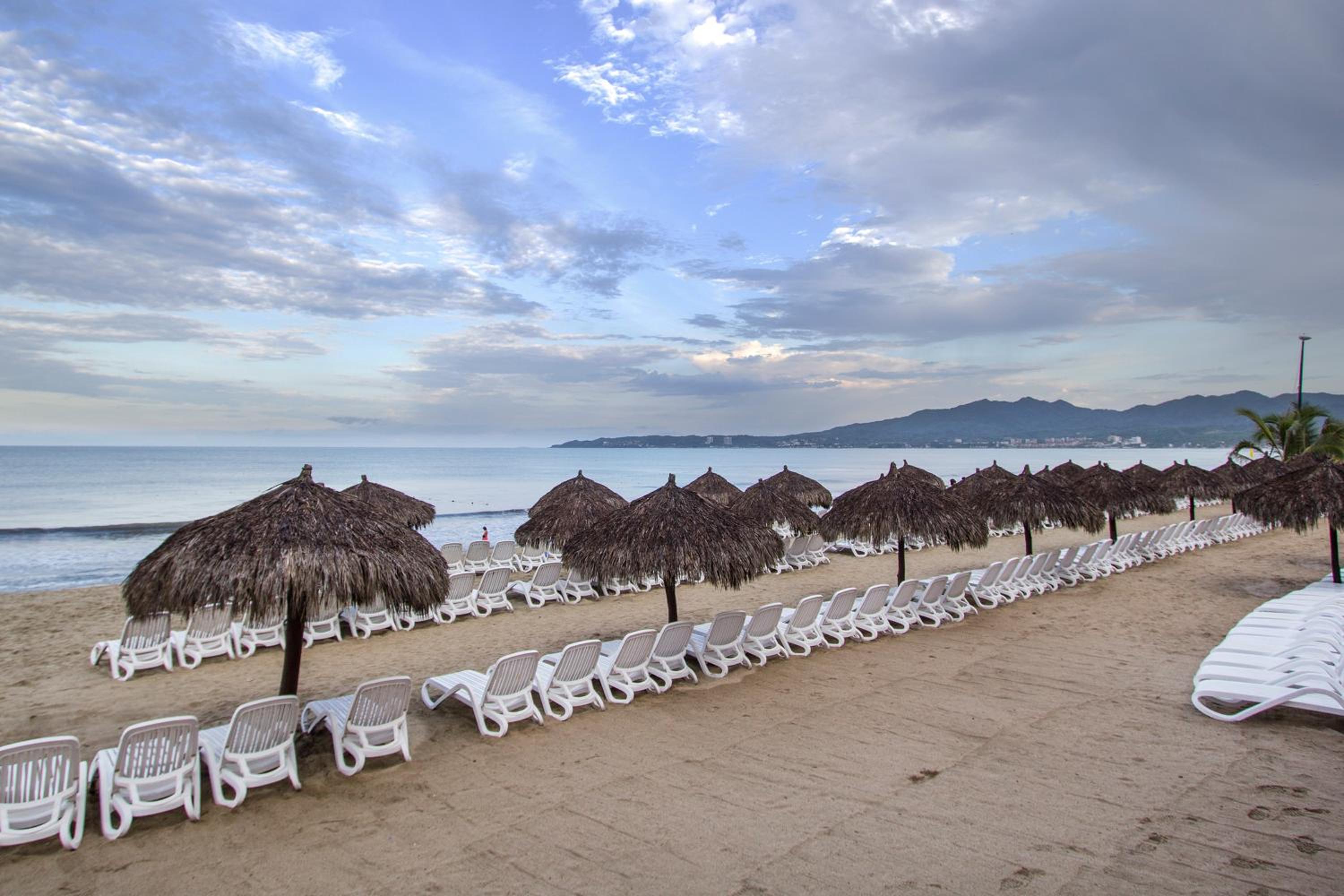 Puerto Vallarta Vacations - Grand Decameron Complex Bucerias, A Trademark All-Inclusive Resort - Property Image 3