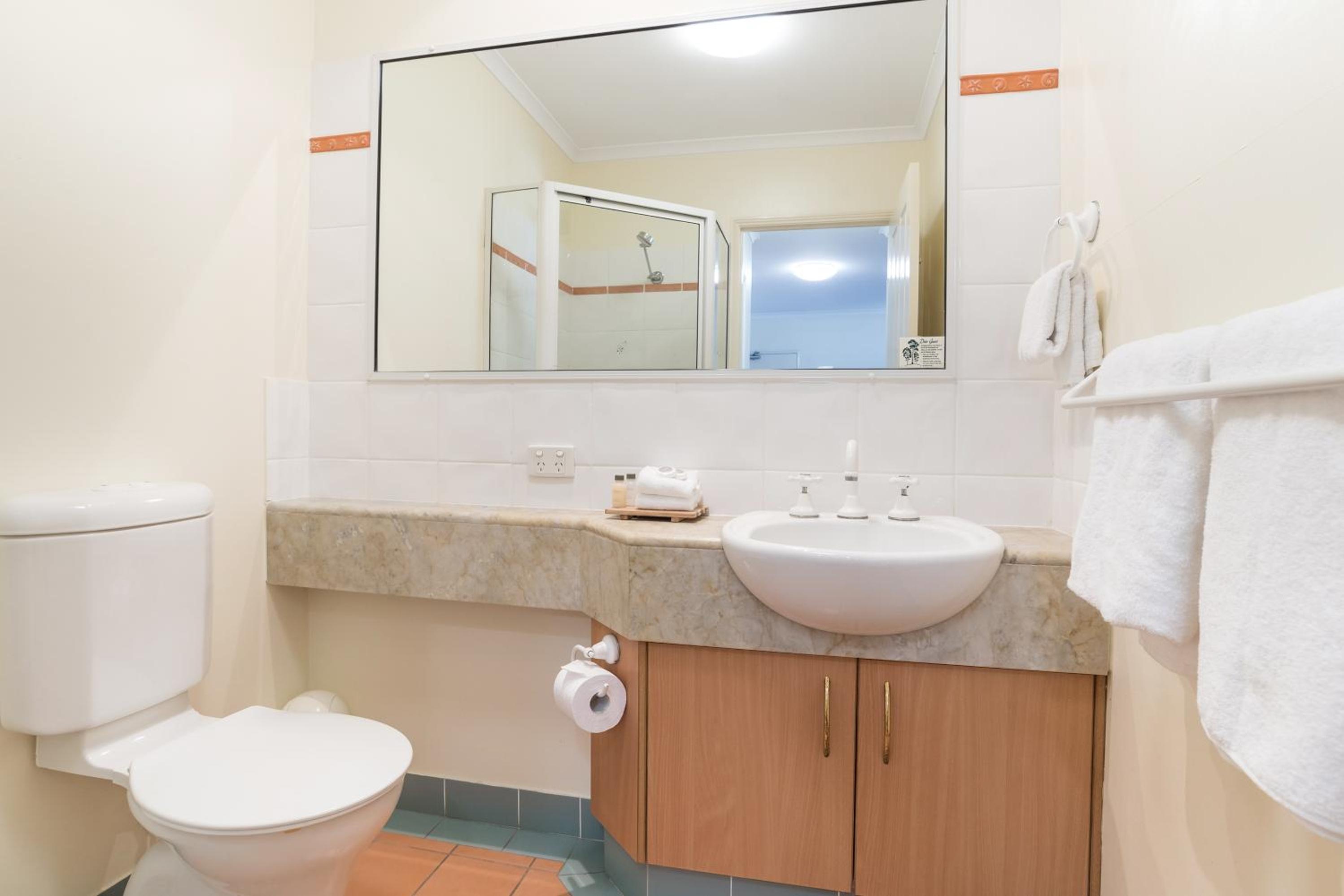 Mid City Luxury Suites-3
