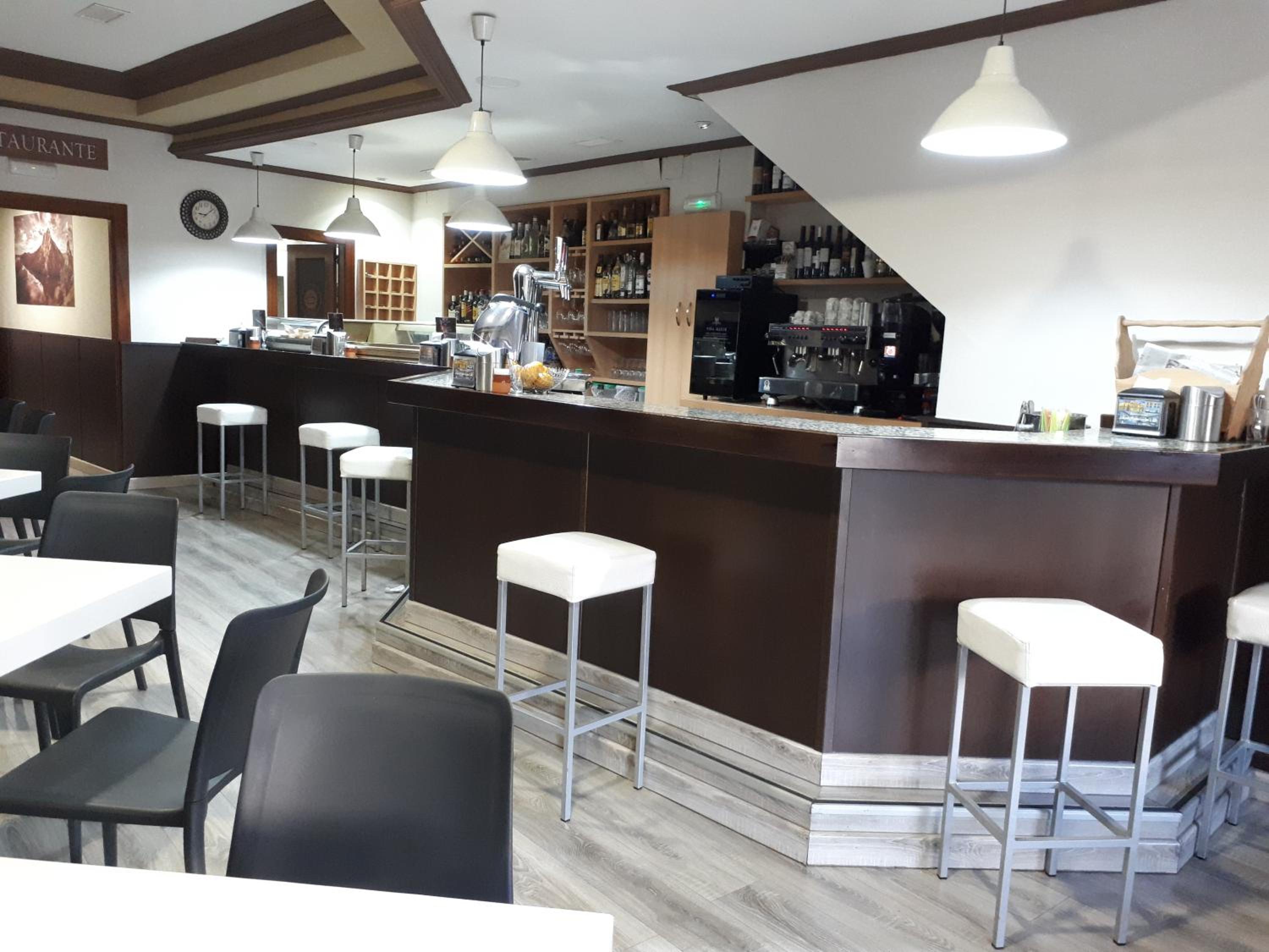 Hostal Julio en Trujillo — dining