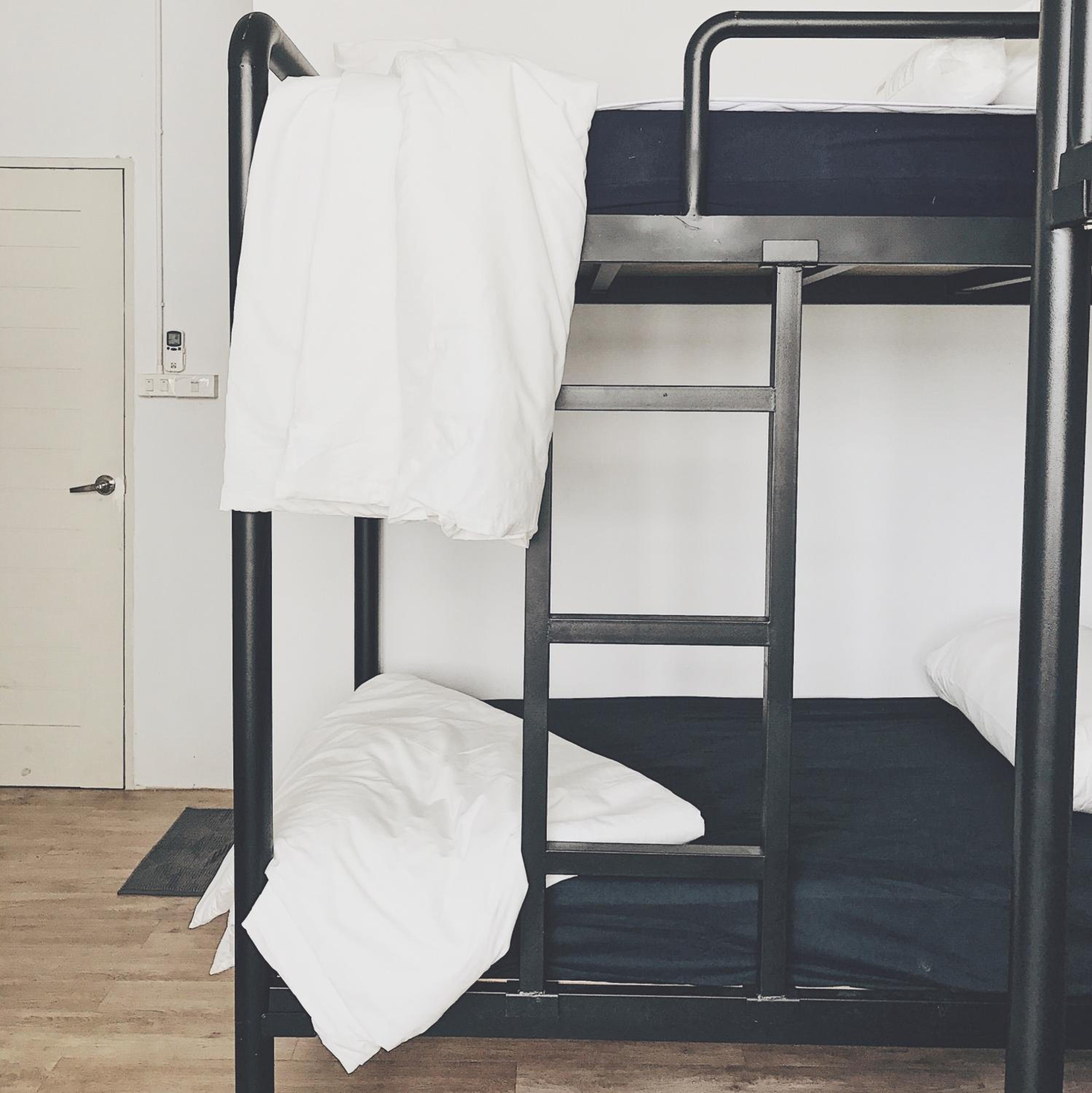 Beige Poshtels + Netflix