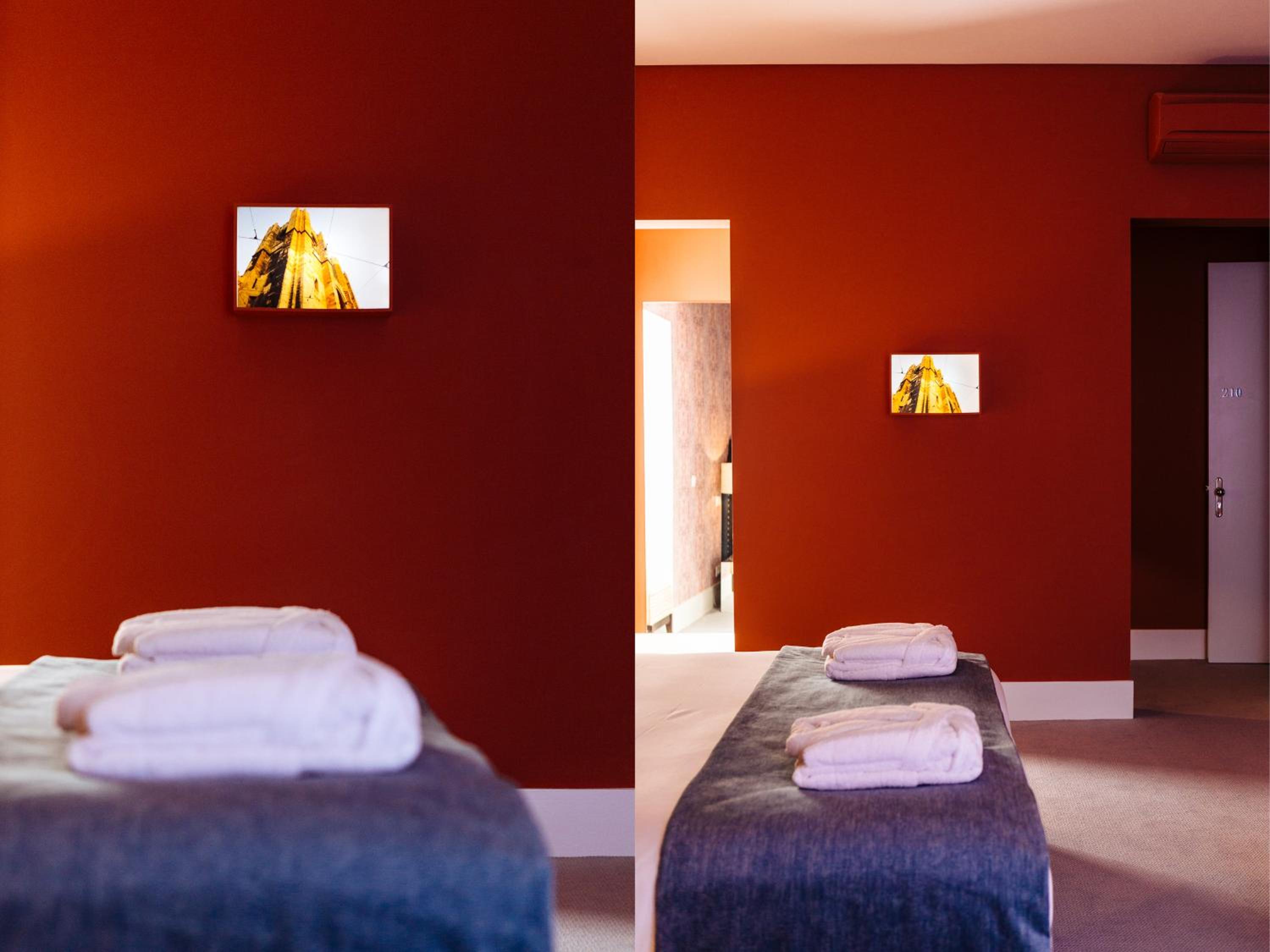 Dear Lisbon - Gallery House